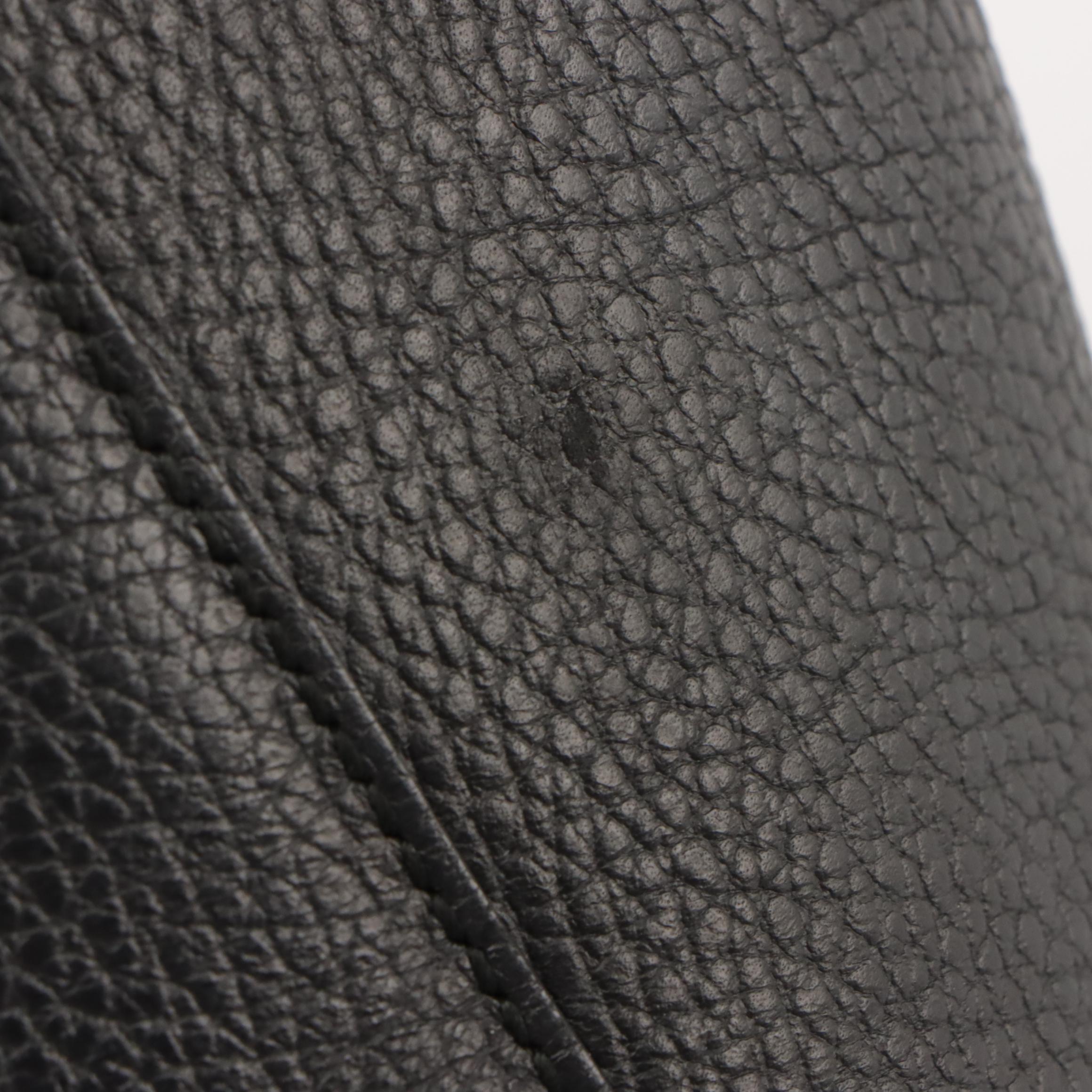 Gucci Medium Swing Tote in Grained Leather