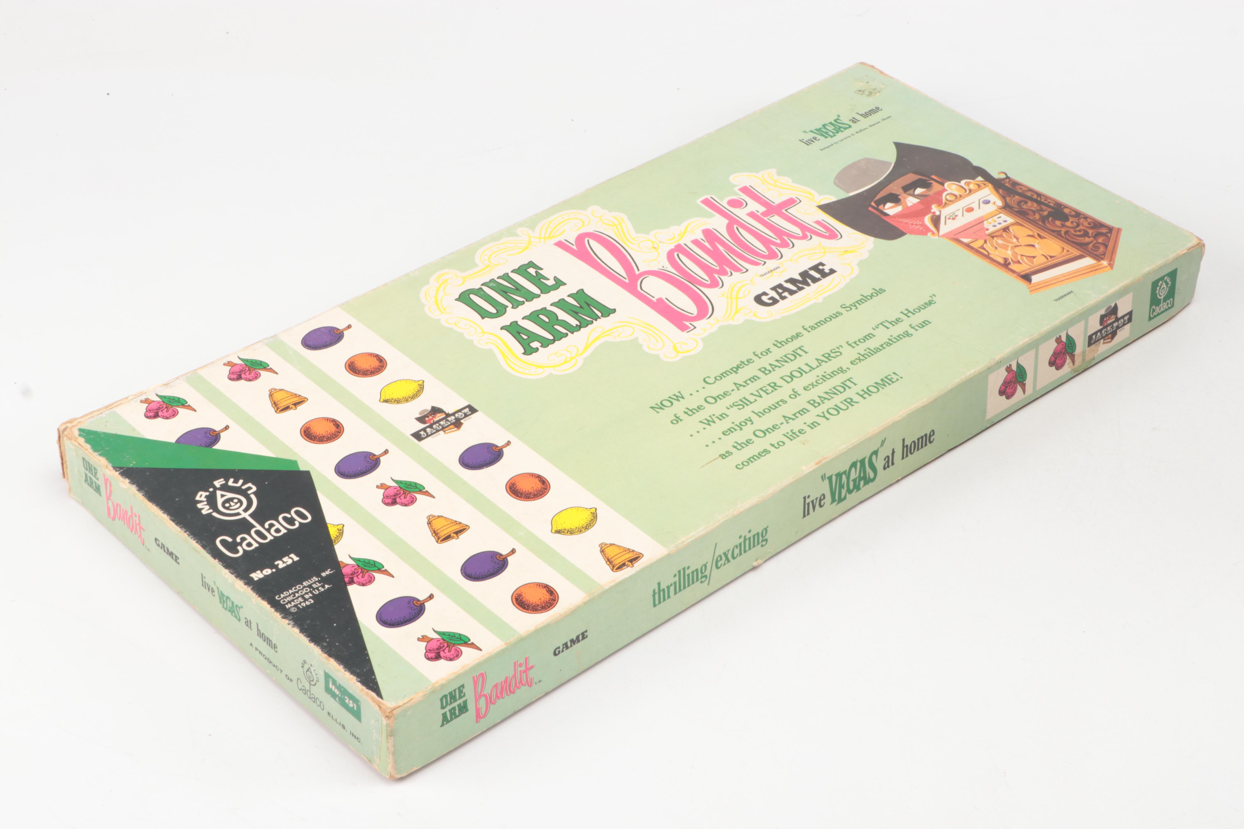 "Foto World", "Dragnet", "North Sea", and More Board Games