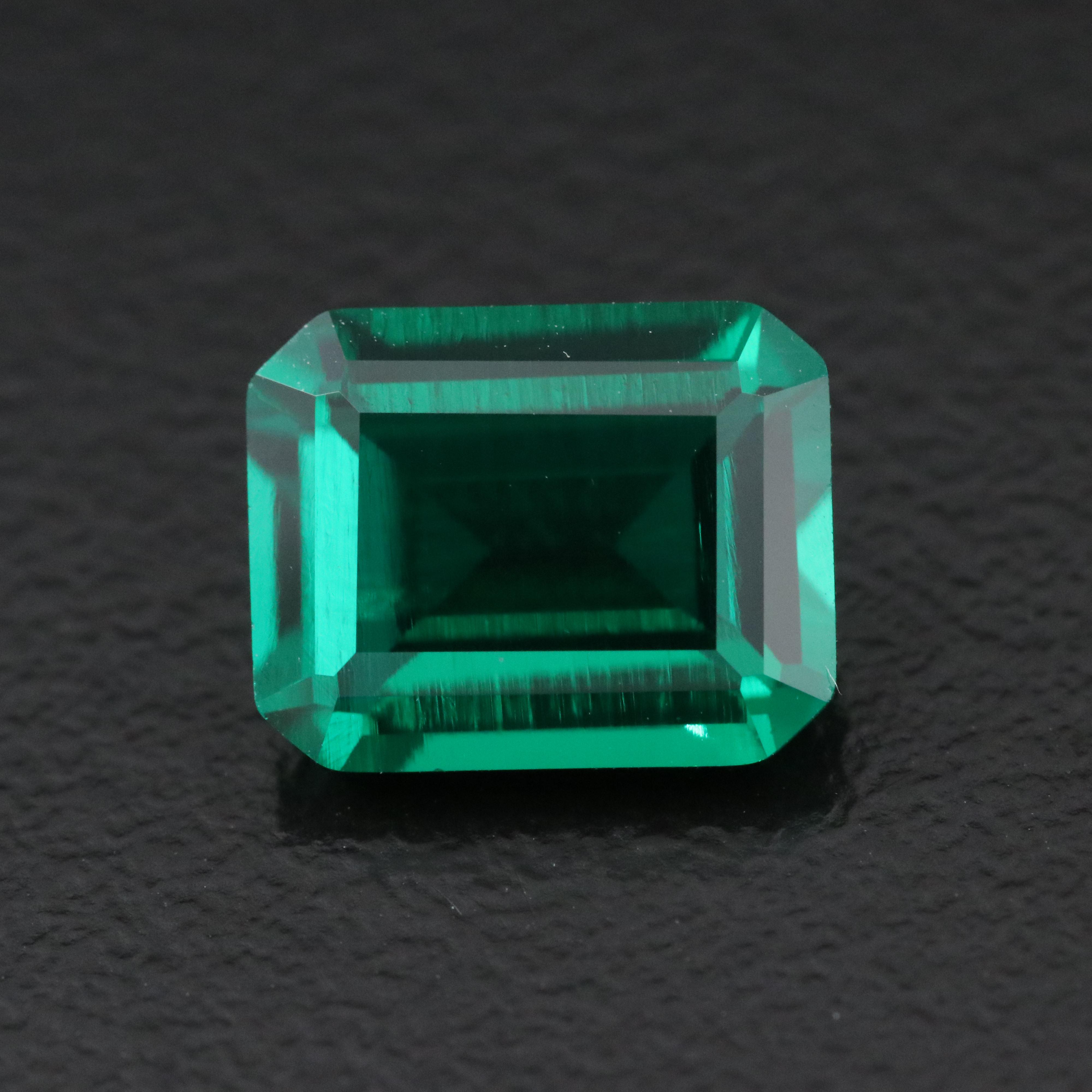 Loose 2.91 CT Lab Grown Emerald