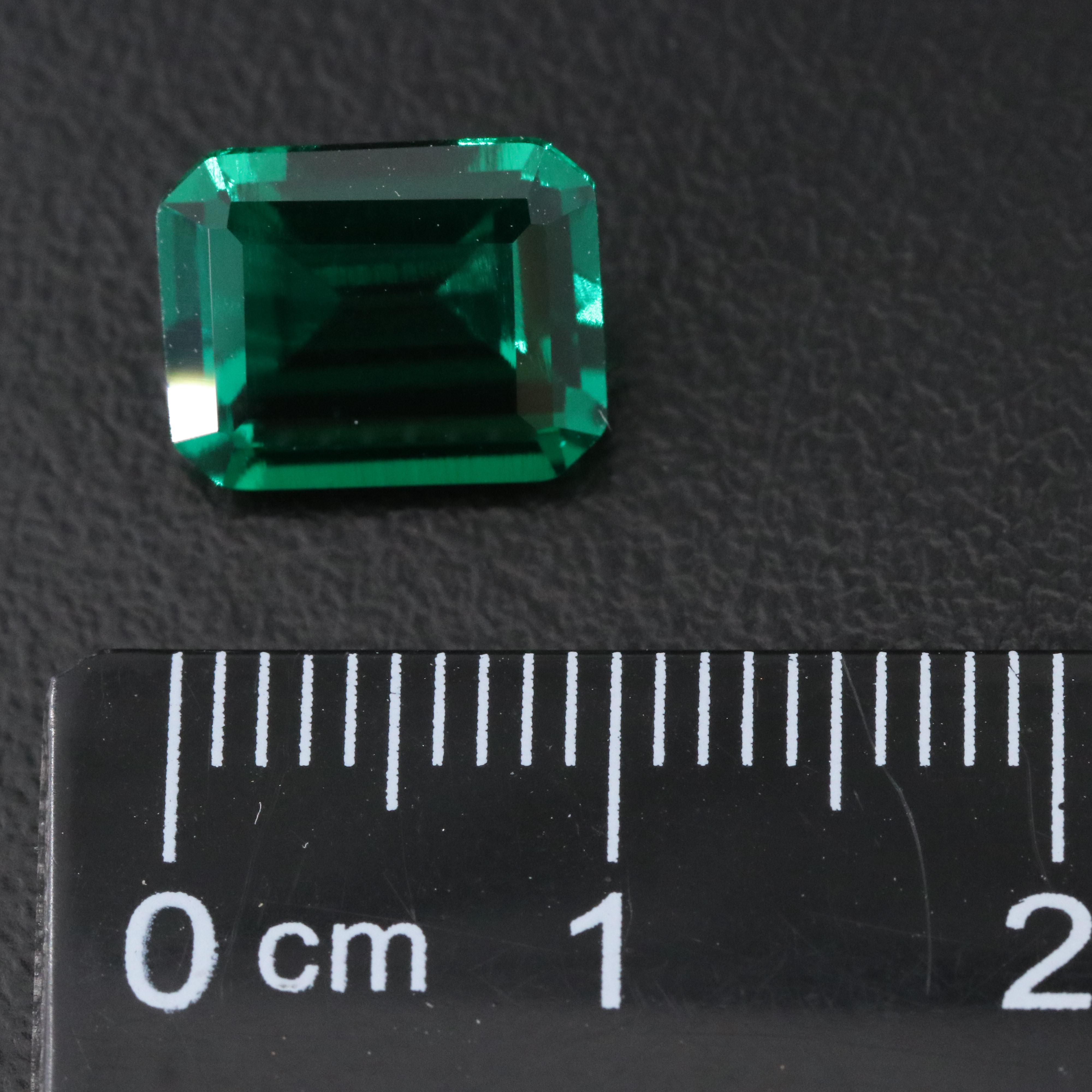 Loose 2.91 CT Lab Grown Emerald