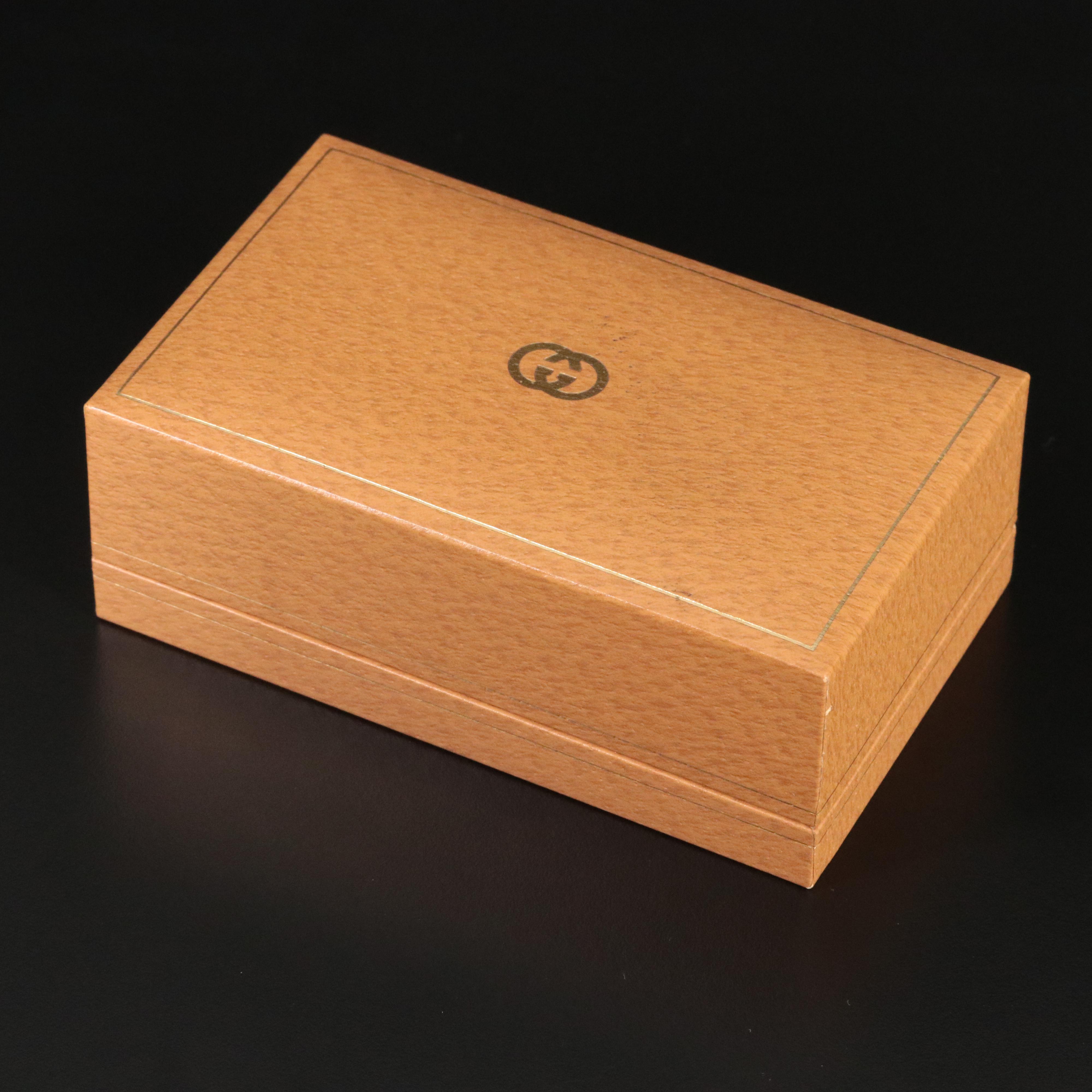 Gucci 1100-L Interchangeable Bezels Quartz Watch