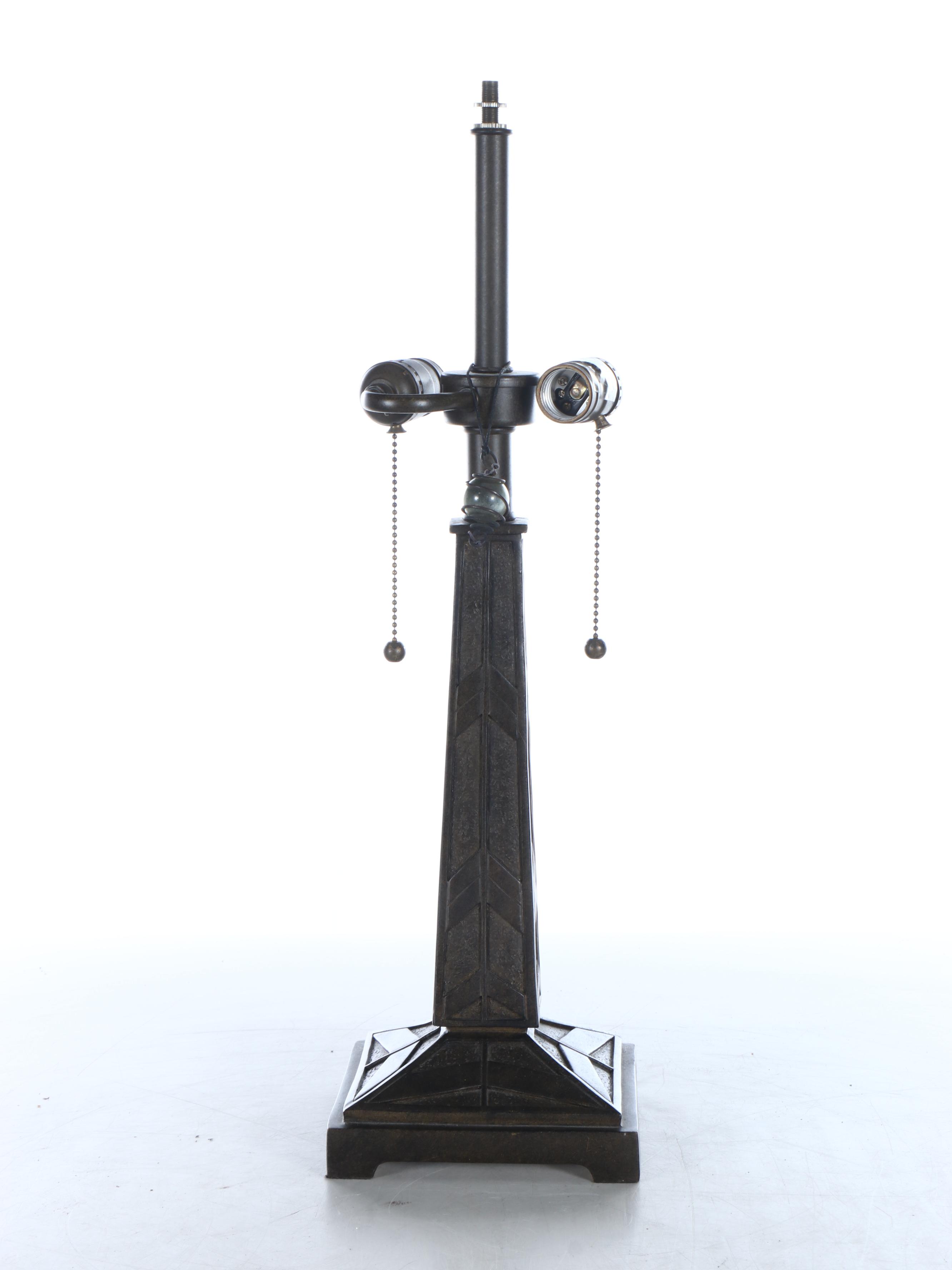 Quoizel Geometric Slag Glass Table Lamp