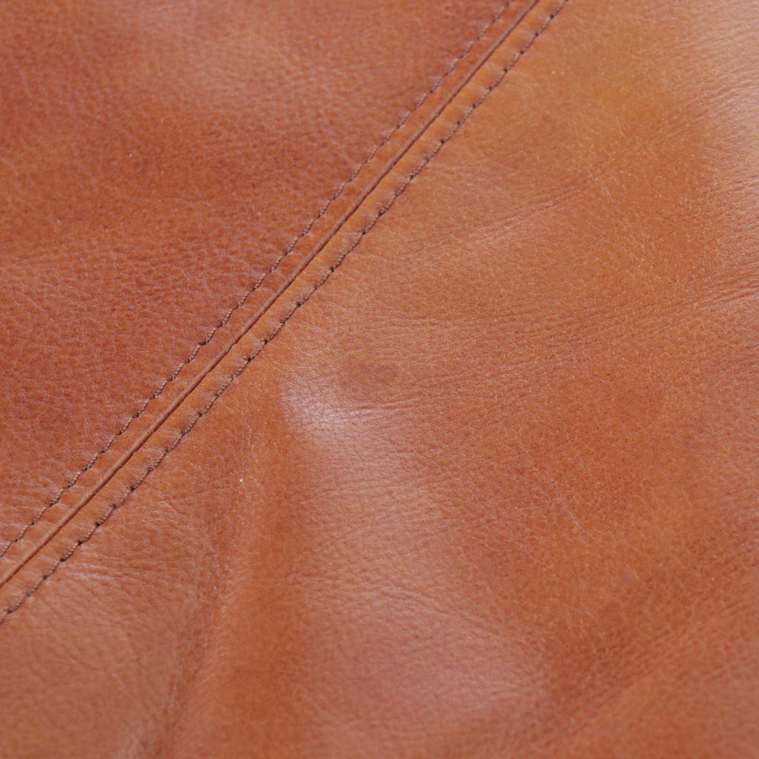 Bernhardt Contemporary Leather Upholstered L-Shaped Sectional Sofa