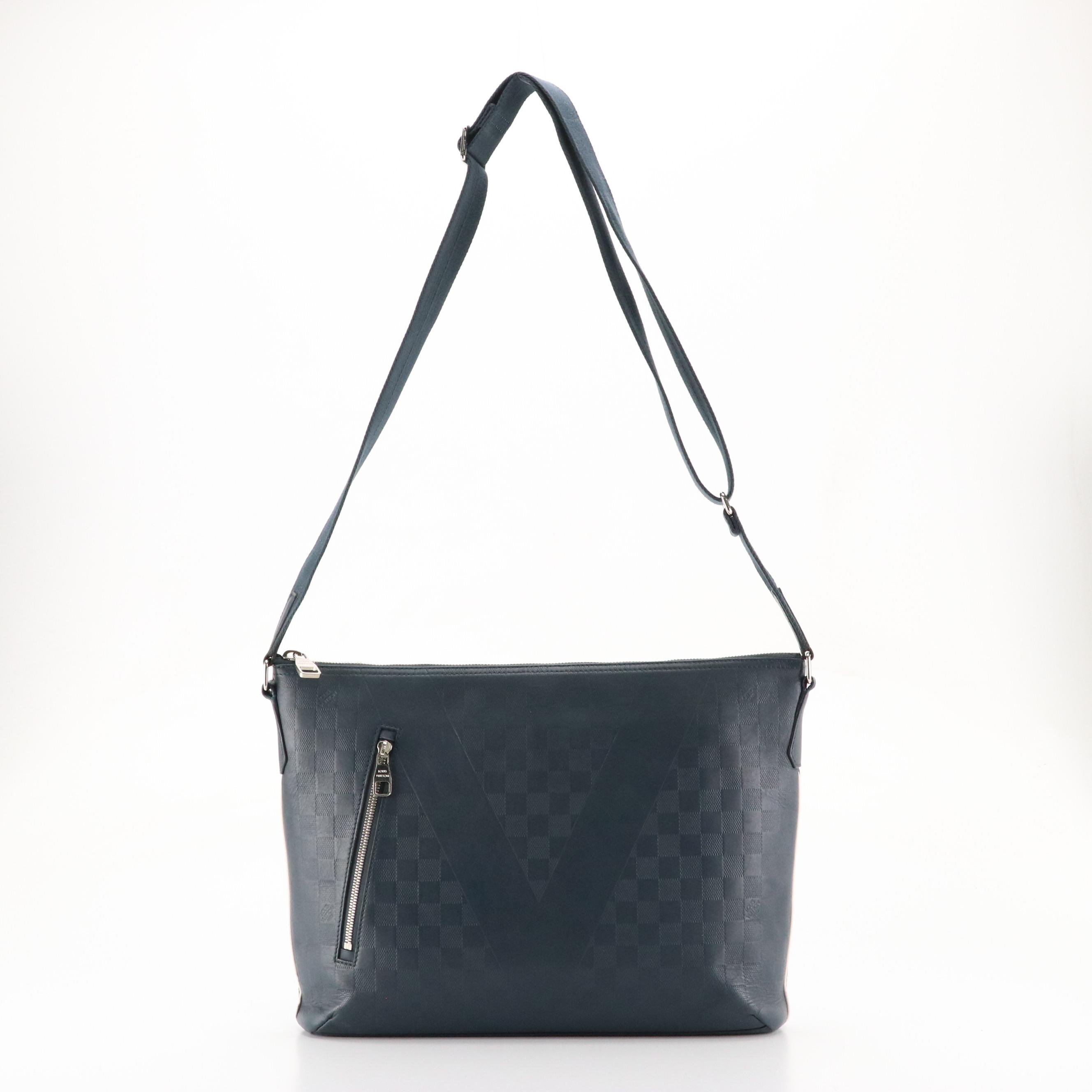 Louis Vuitton 2017 America's Cup Mick Messenger Bag in Damier Infini Leather