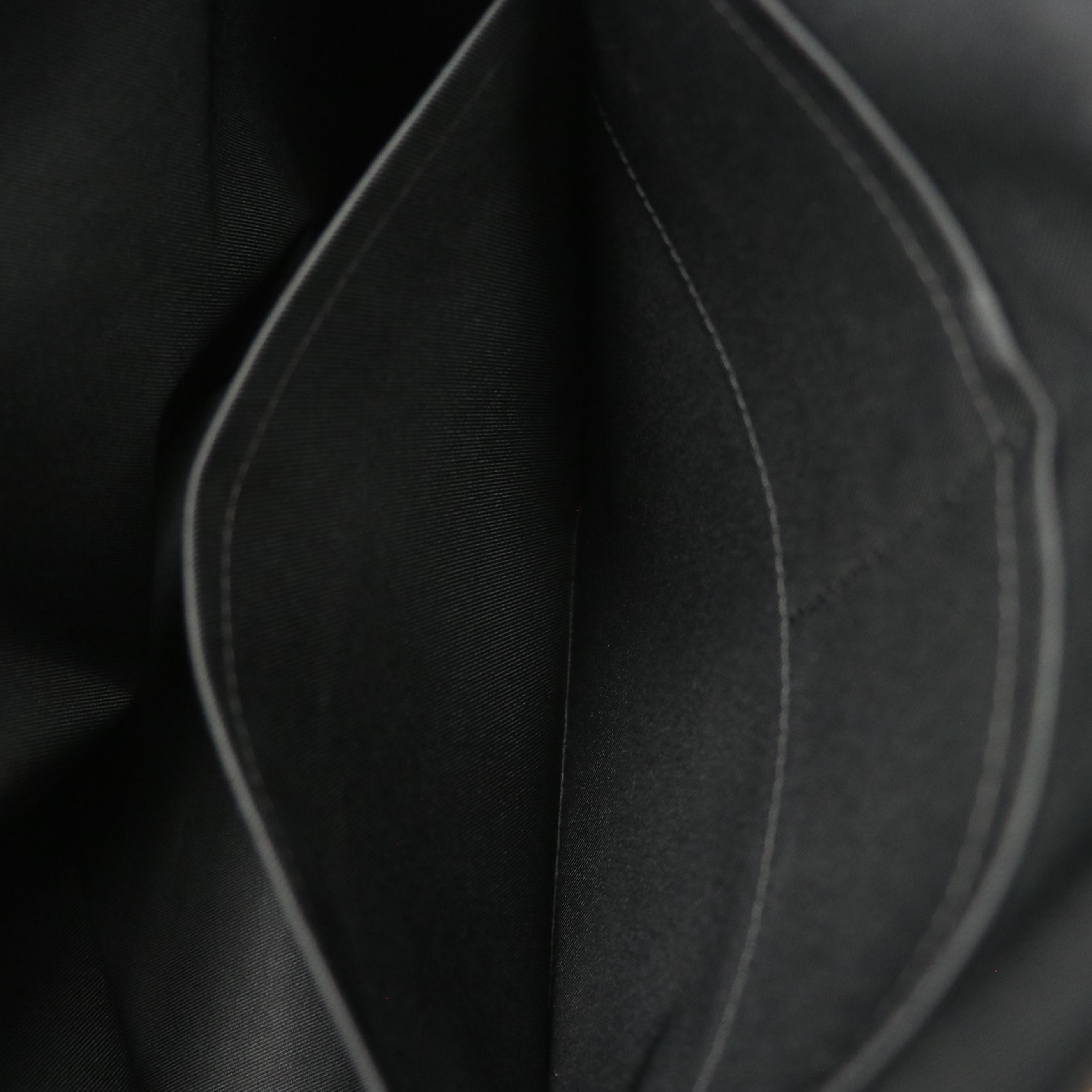 Louis Vuitton 2017 America's Cup Mick Messenger Bag in Damier Infini Leather