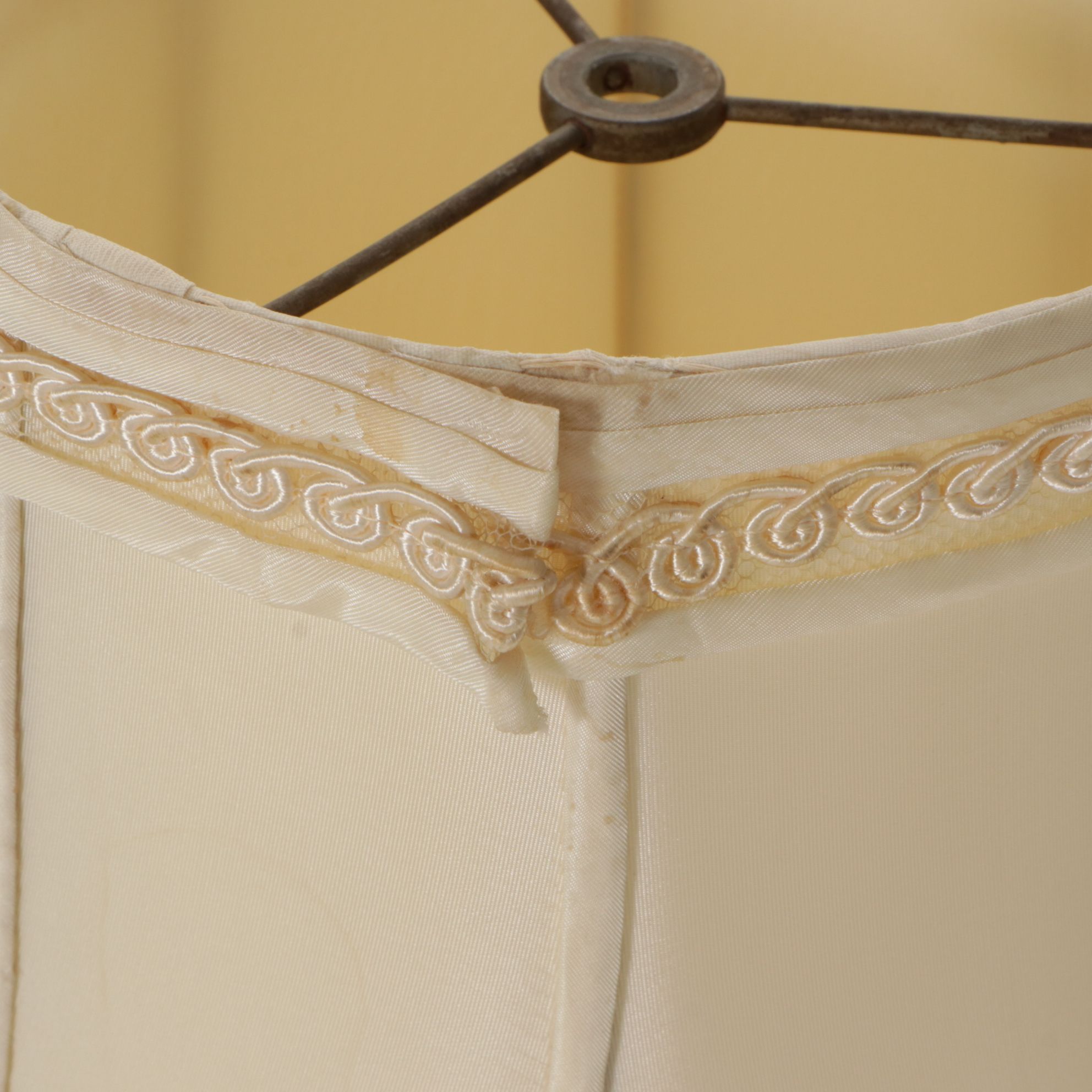 Dynasty Classics White Urn-Shaped Glass Table Lamp with Silk Shade