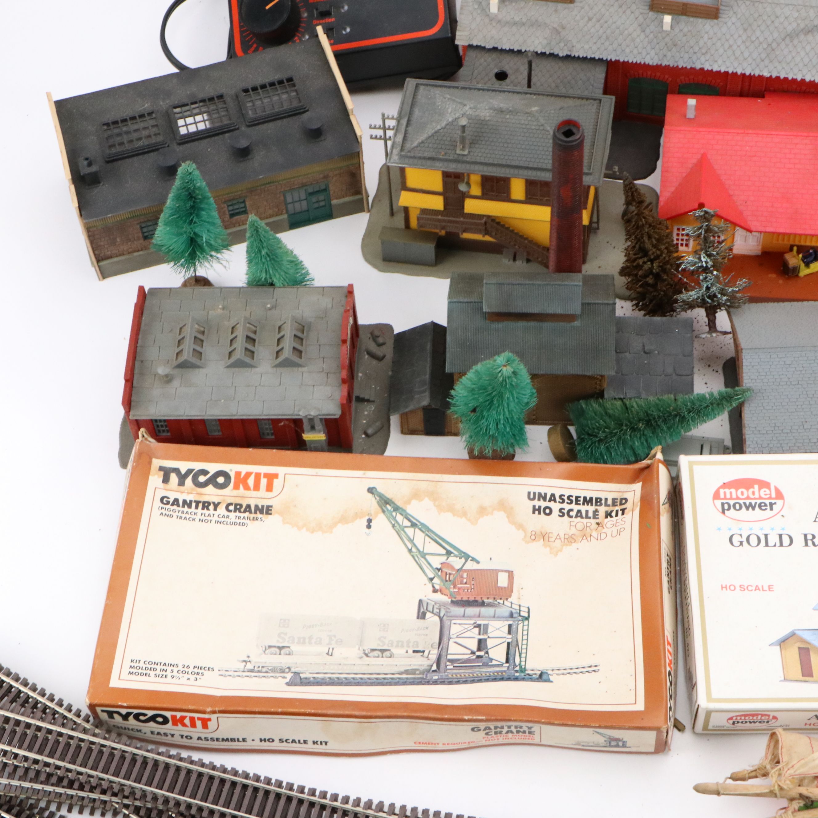 Tyco, Model Power, and Other Model Train Buildings, Tracks, and Accessories