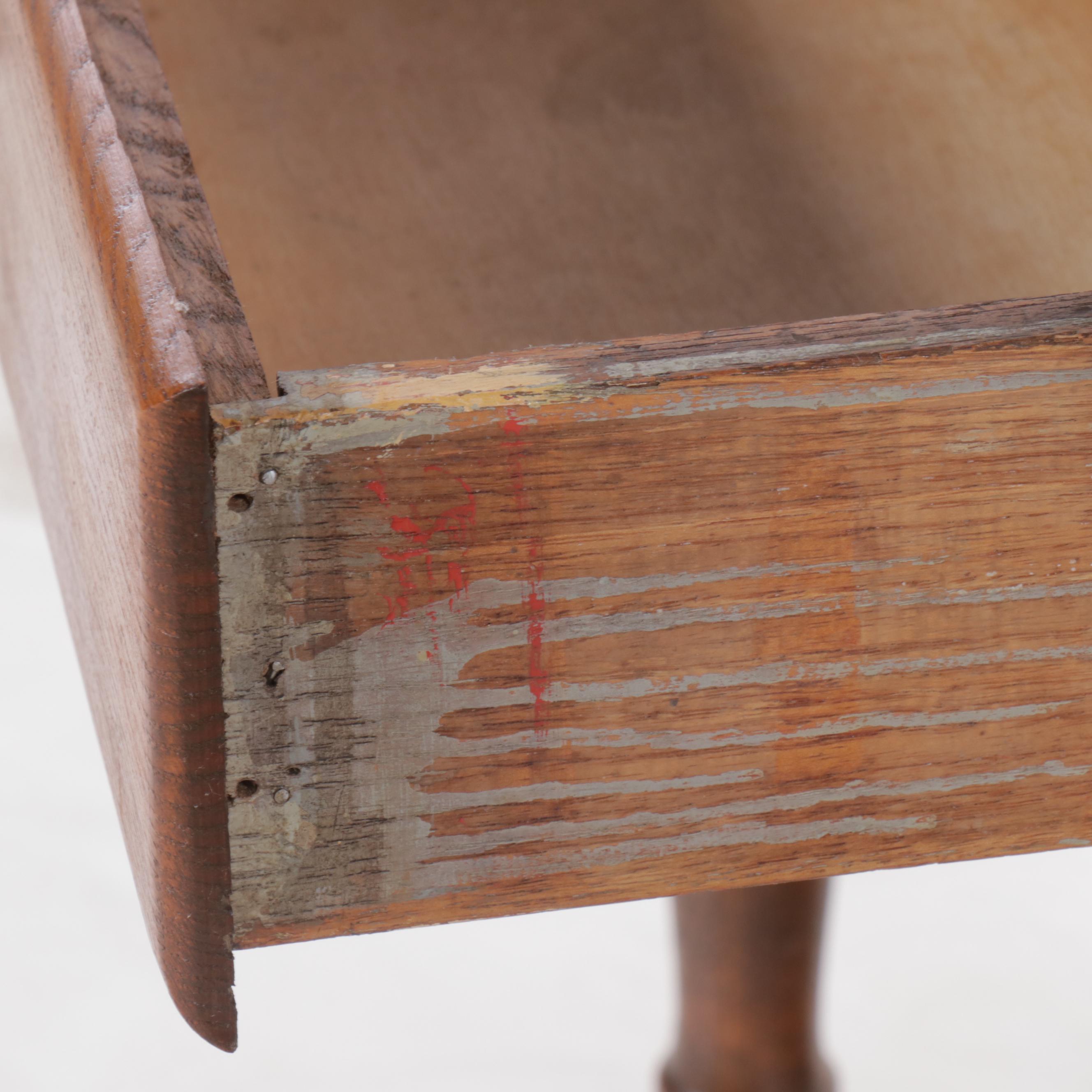 Single-Drawer Oak Washstand