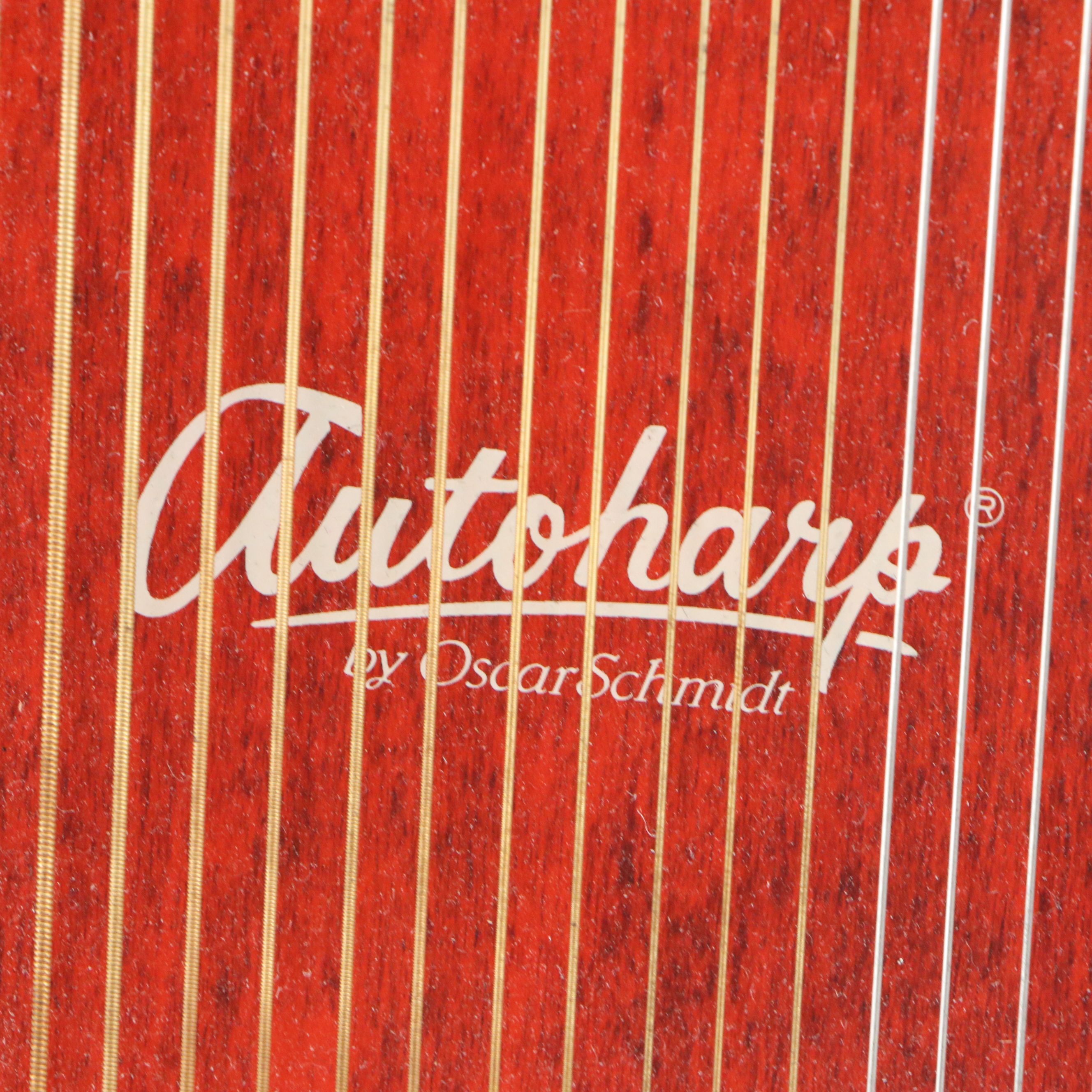 Oscar Schmidt Autoharp with Black Tolex Hard Case