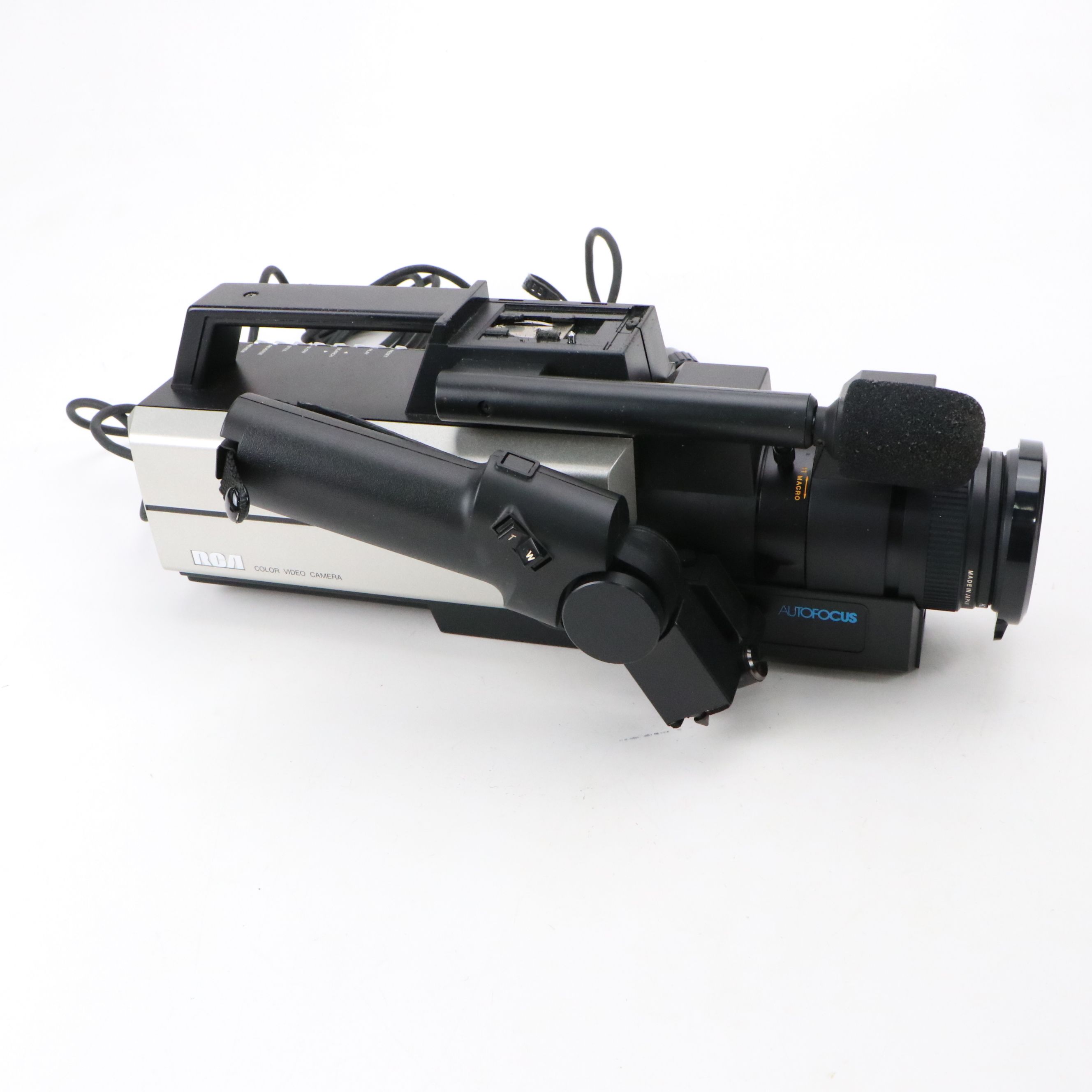 RCA Video Color Camera with RCA Eyepiece, Red Accent Tripod, and Hardside Case