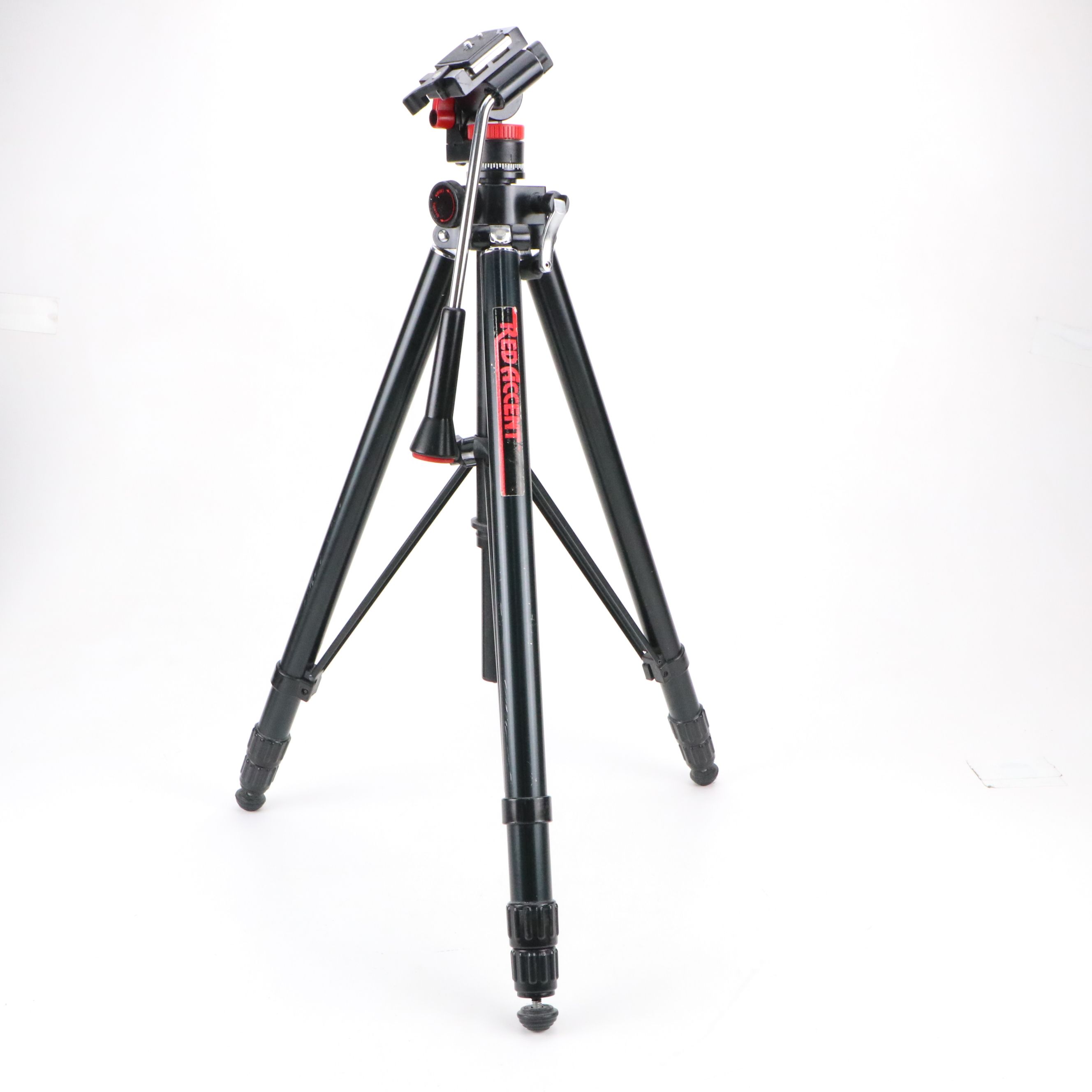 RCA Video Color Camera with RCA Eyepiece, Red Accent Tripod, and Hardside Case