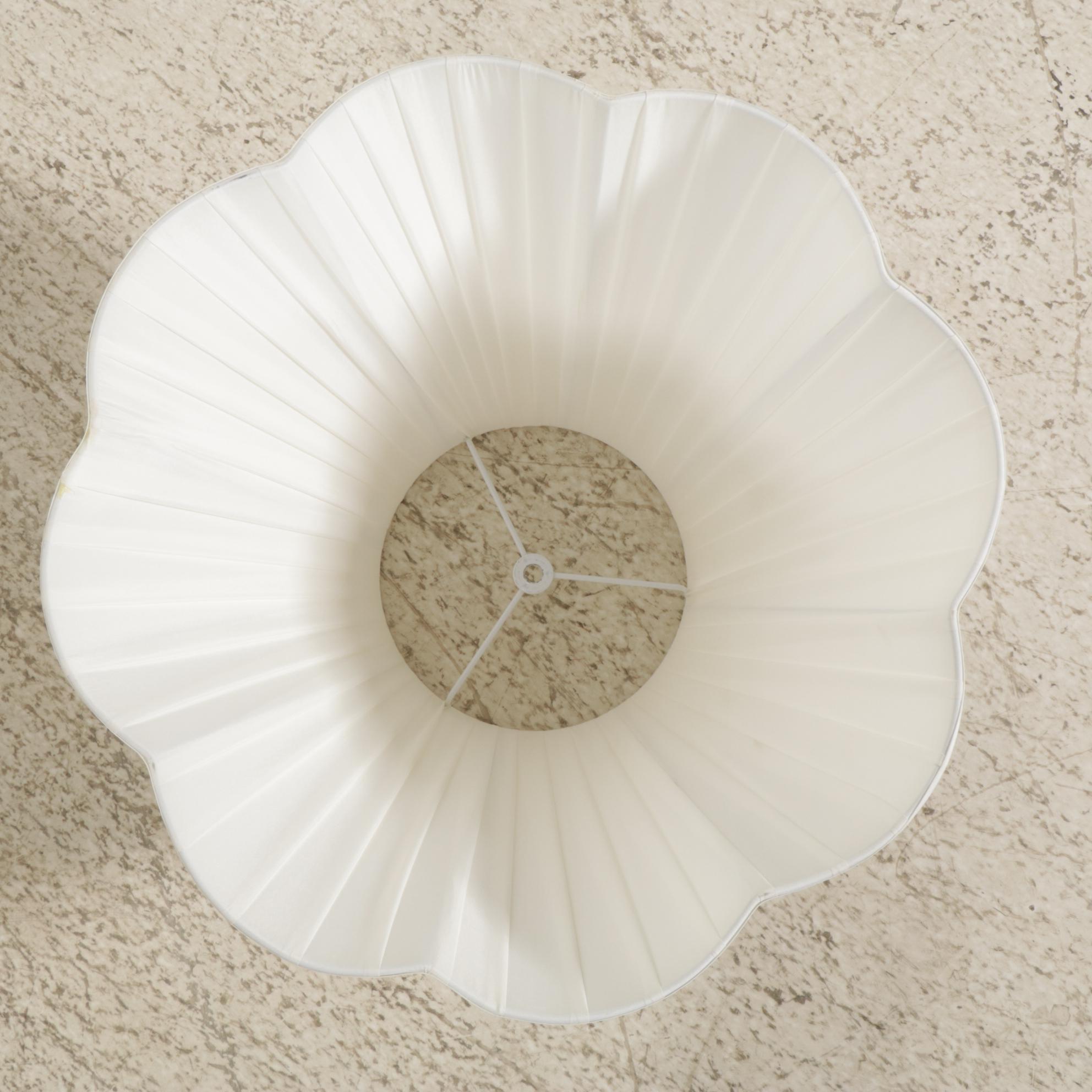 Chinese Pink Ceramic Vase-Shaped Table Lamp