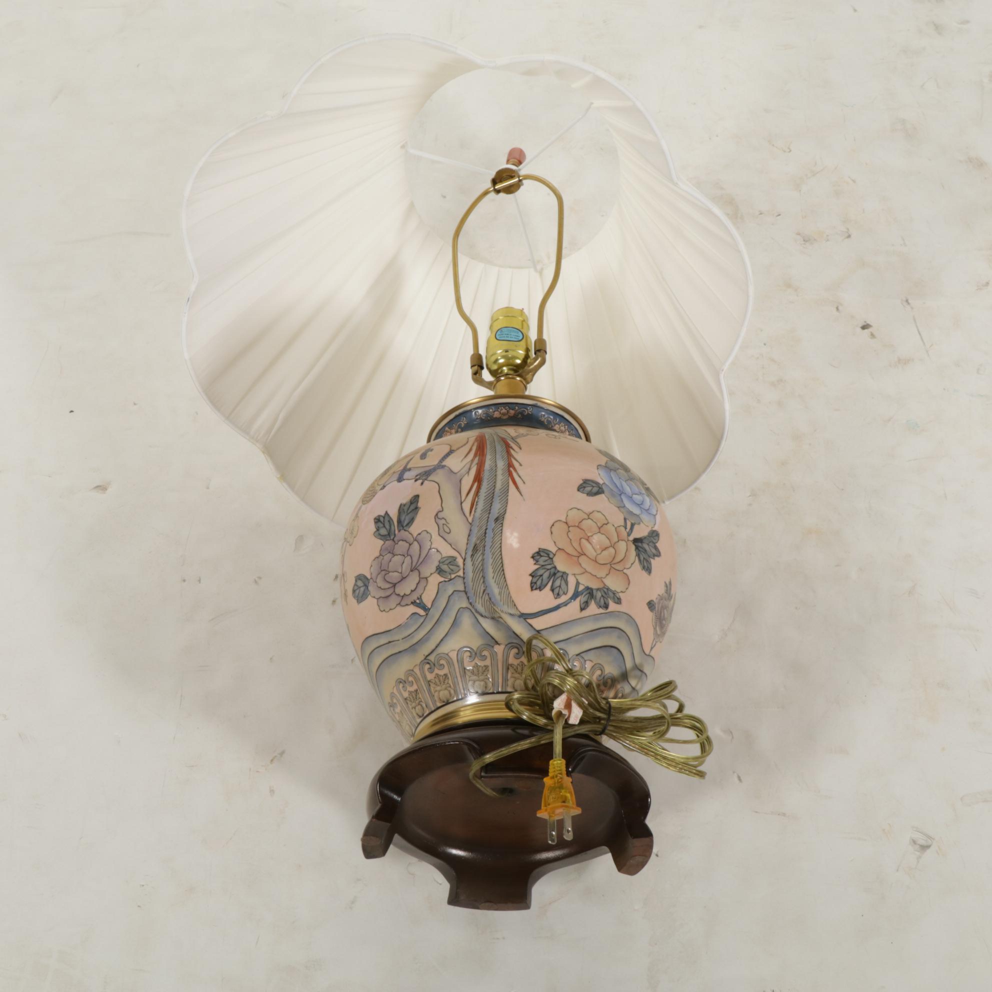 Chinese Pink Ceramic Vase-Shaped Table Lamp