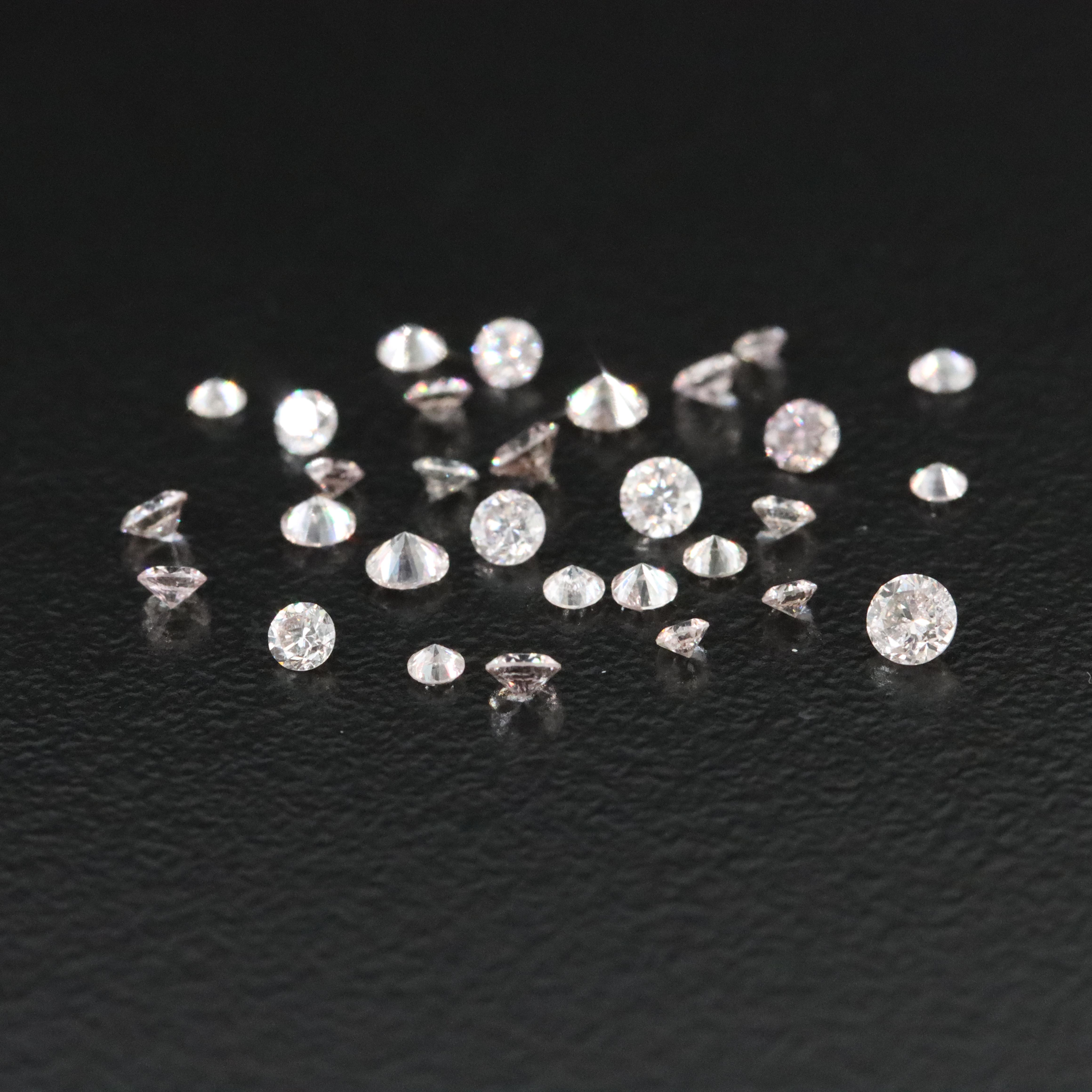 Loose 0.99 CTW Diamonds Featuring Light Pink