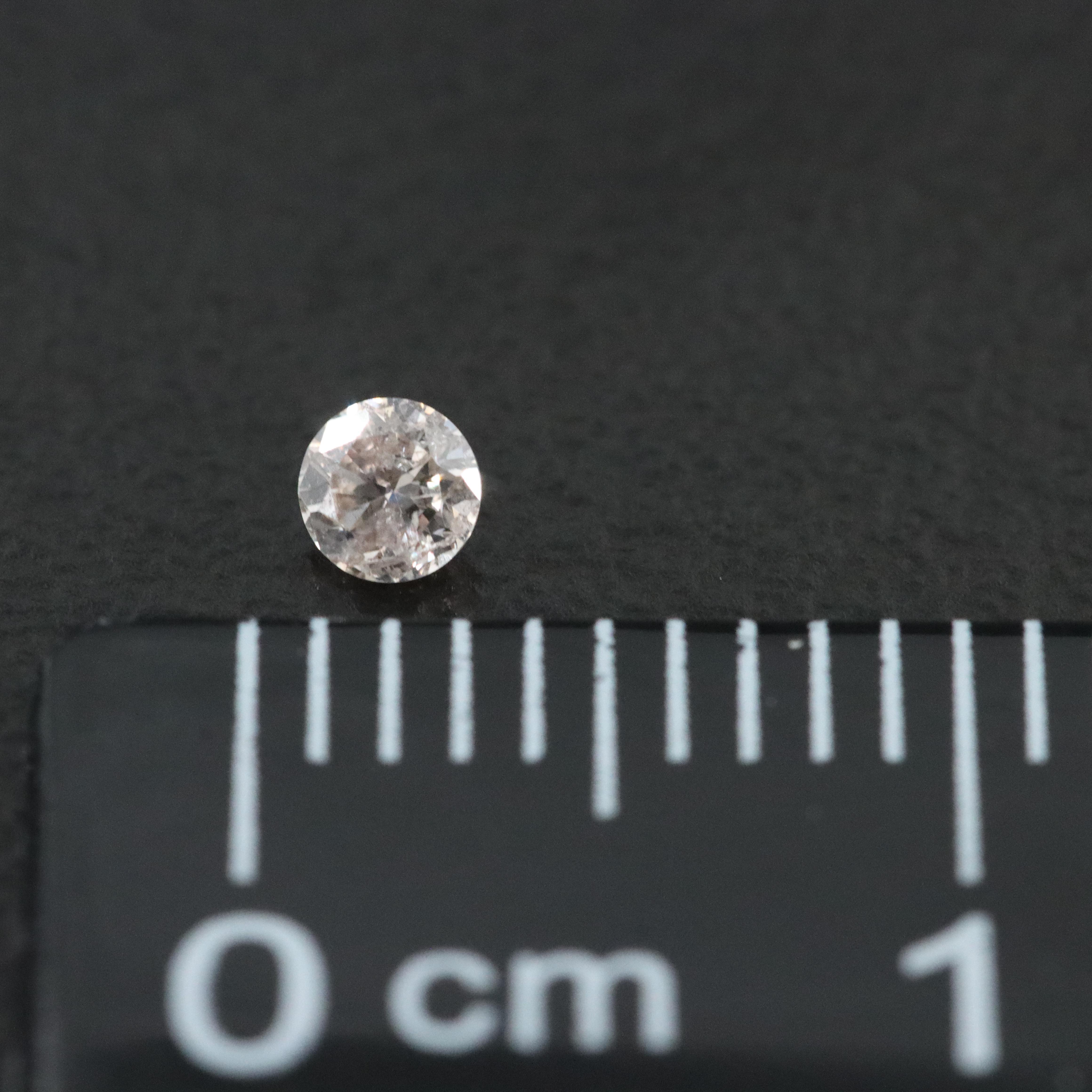 Loose 0.99 CTW Diamonds Featuring Light Pink