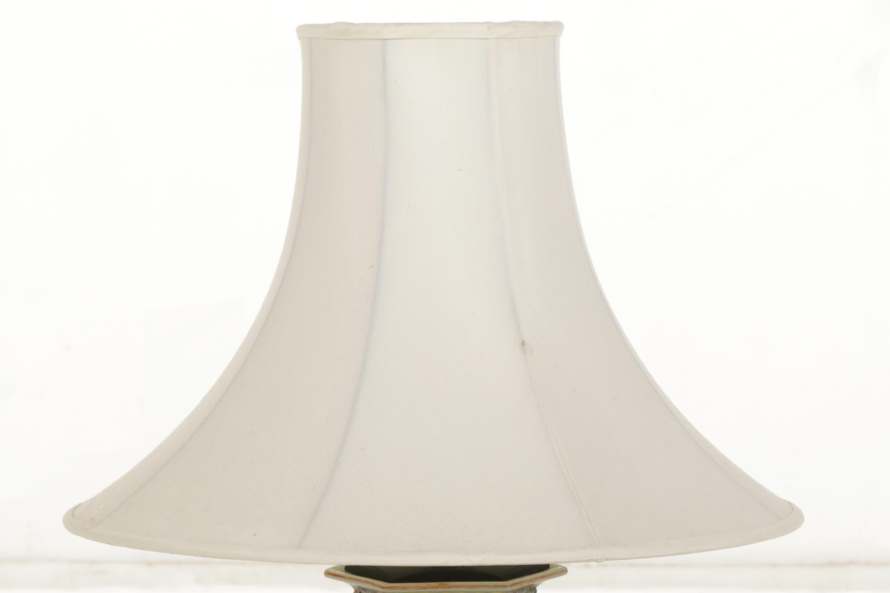 Chinese Porcelain Famille Rose Hexagon Vase Table Lamp and Silk True Bell Shade
