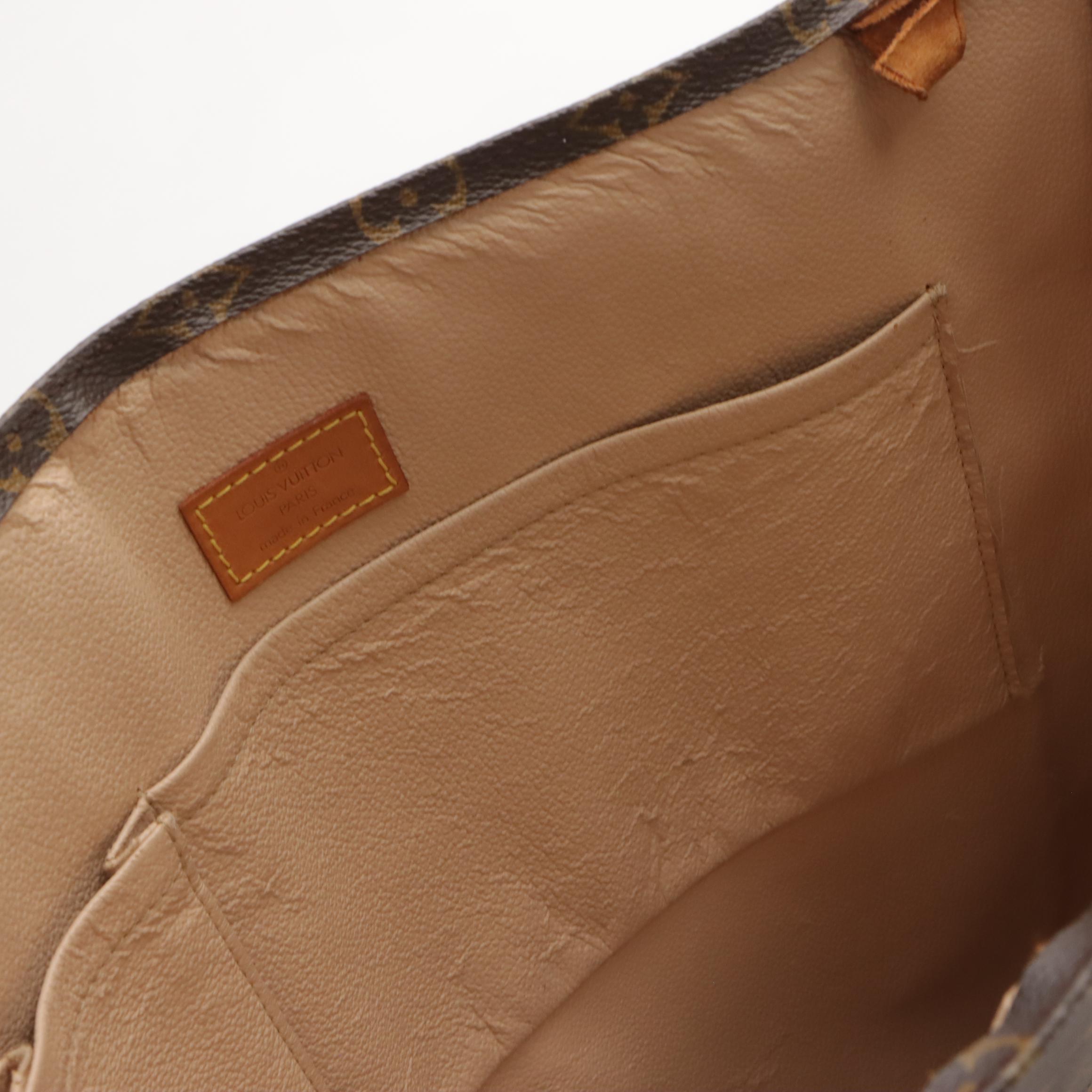 Louis Vuitton Sac Plat Tote in Monogram Canvas and Leather Trim