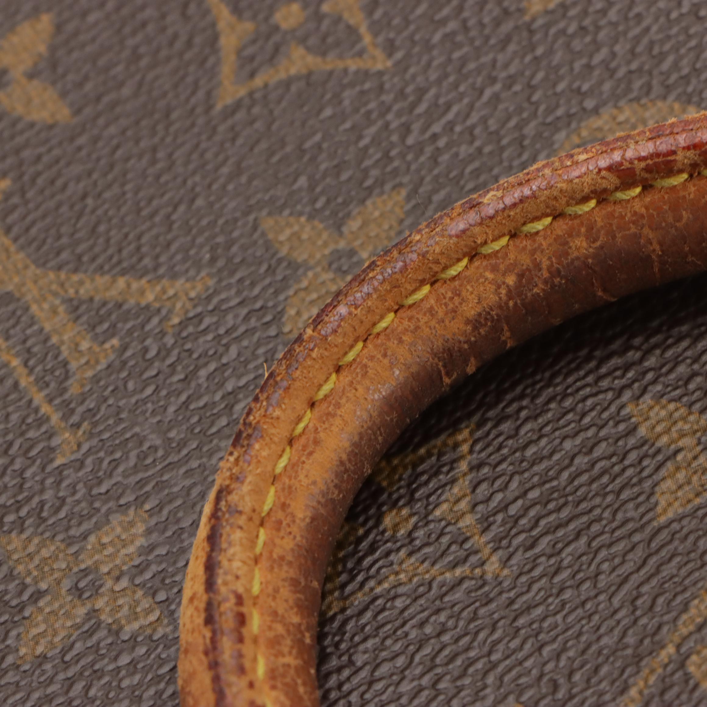 Louis Vuitton Sac Plat Tote in Monogram Canvas and Leather Trim