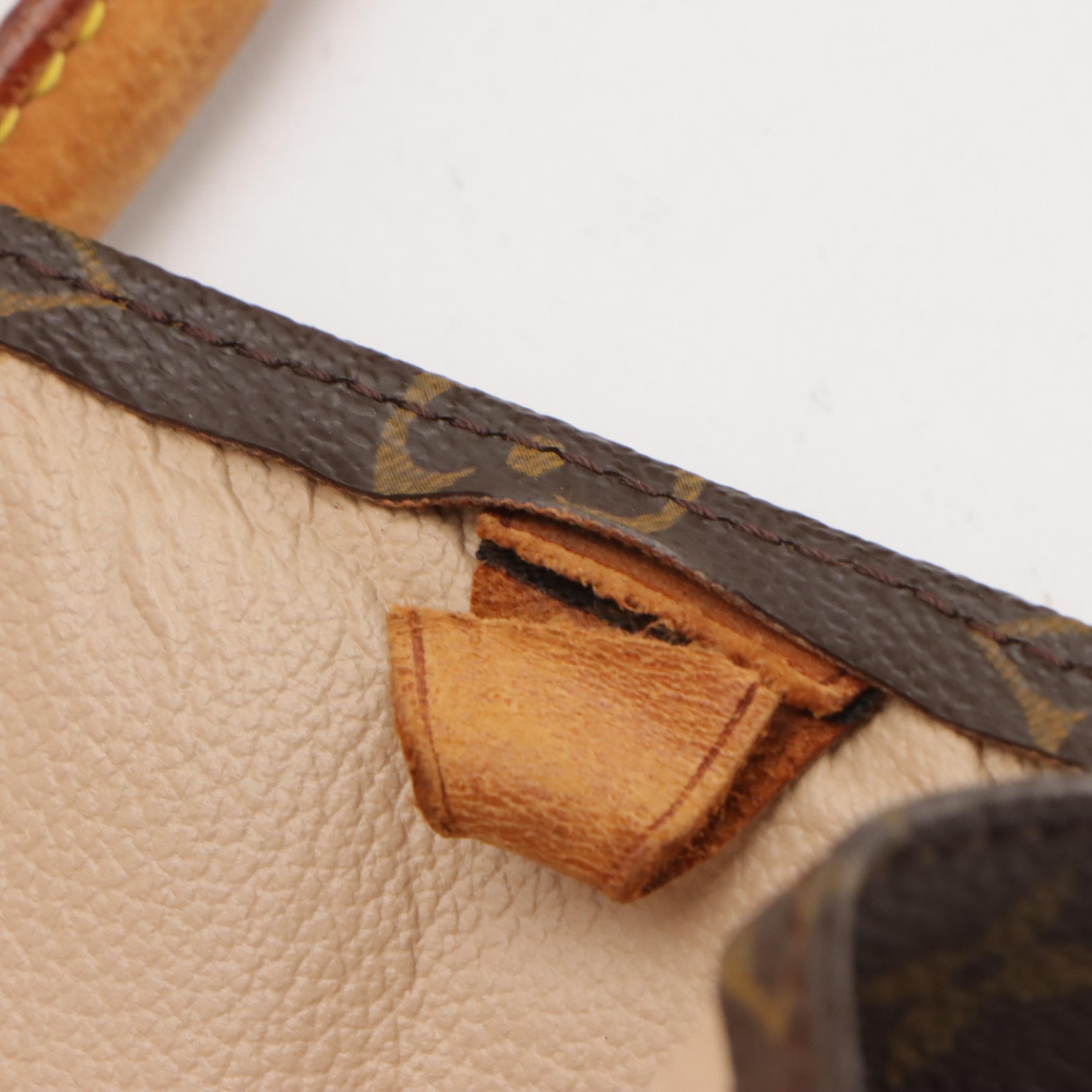 Louis Vuitton Sac Plat Tote in Monogram Canvas and Leather Trim