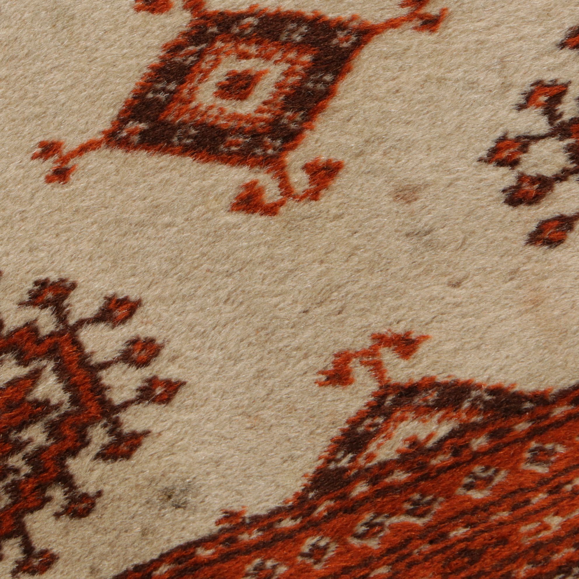 5'1 x 8'1 Hand-Knotted Pakistani Bokhara Area Rug