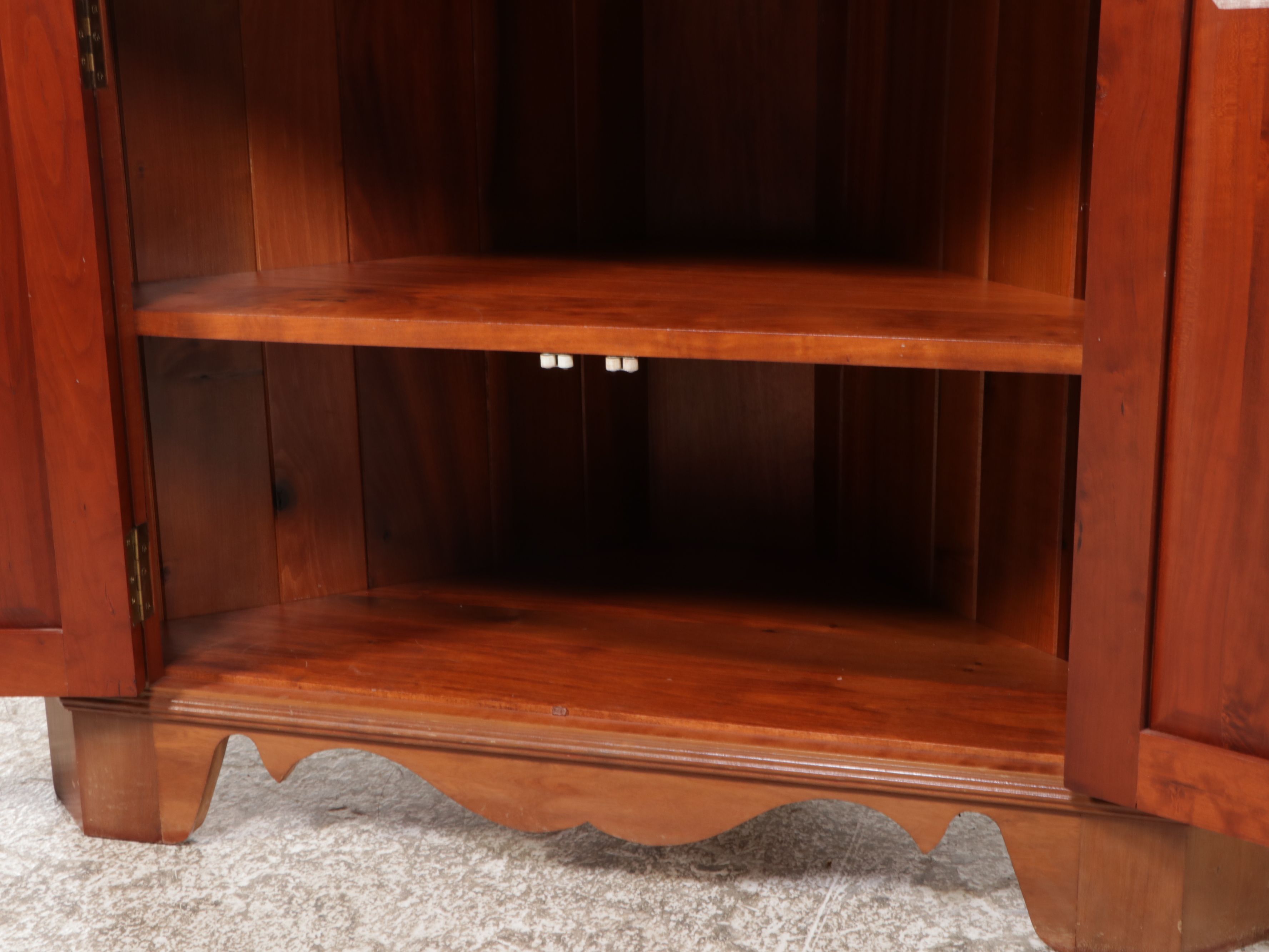 American Federal Style Cherry Corner Cabinet, Late 20th Century