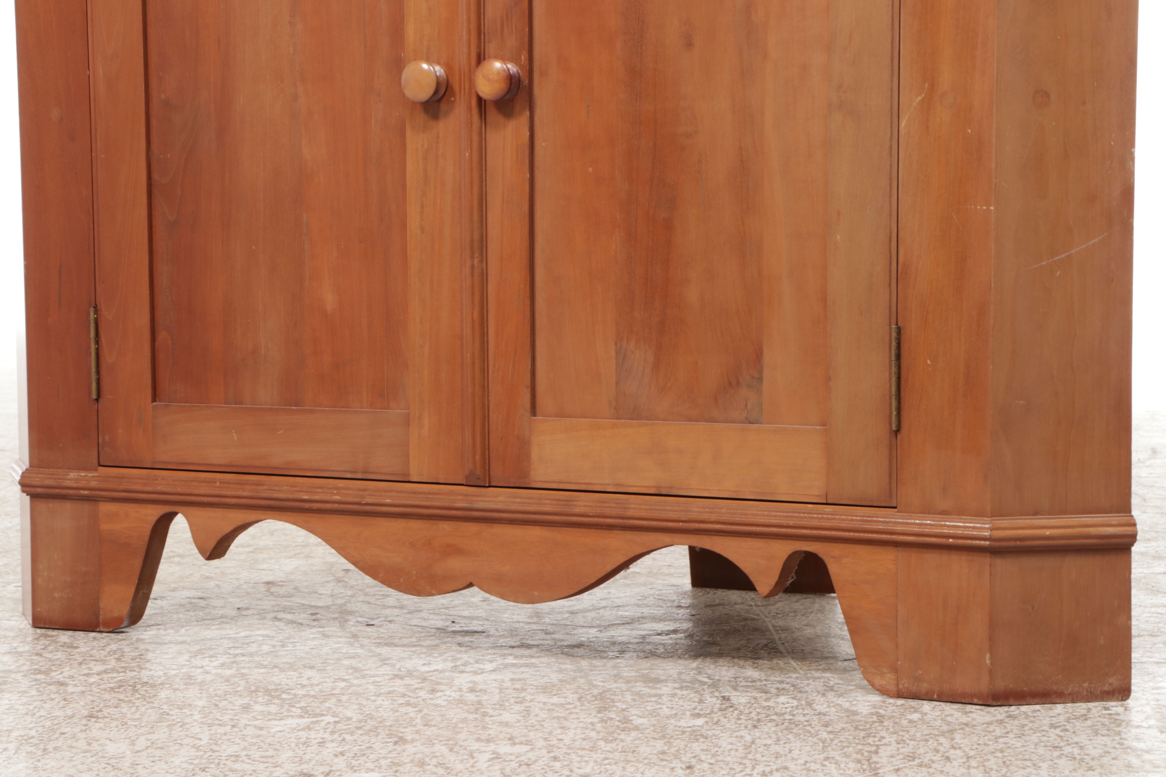 American Federal Style Cherry Corner Cabinet, Late 20th Century