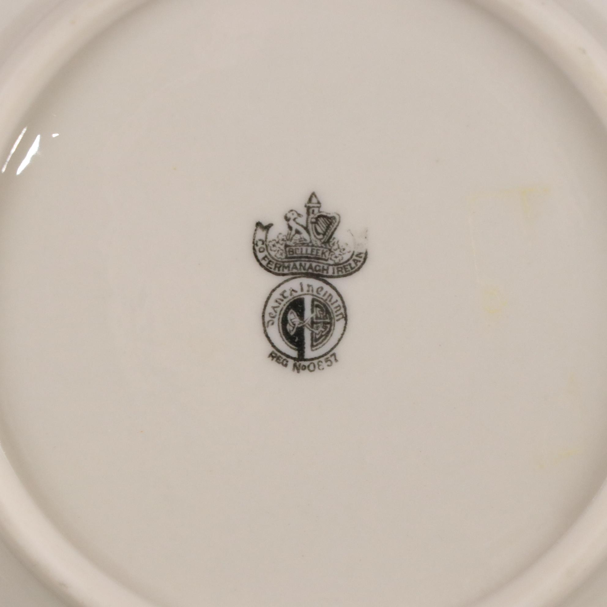 Belleek "Shamrock" Dinnerware and a Vase, Mid to Late 20th Century