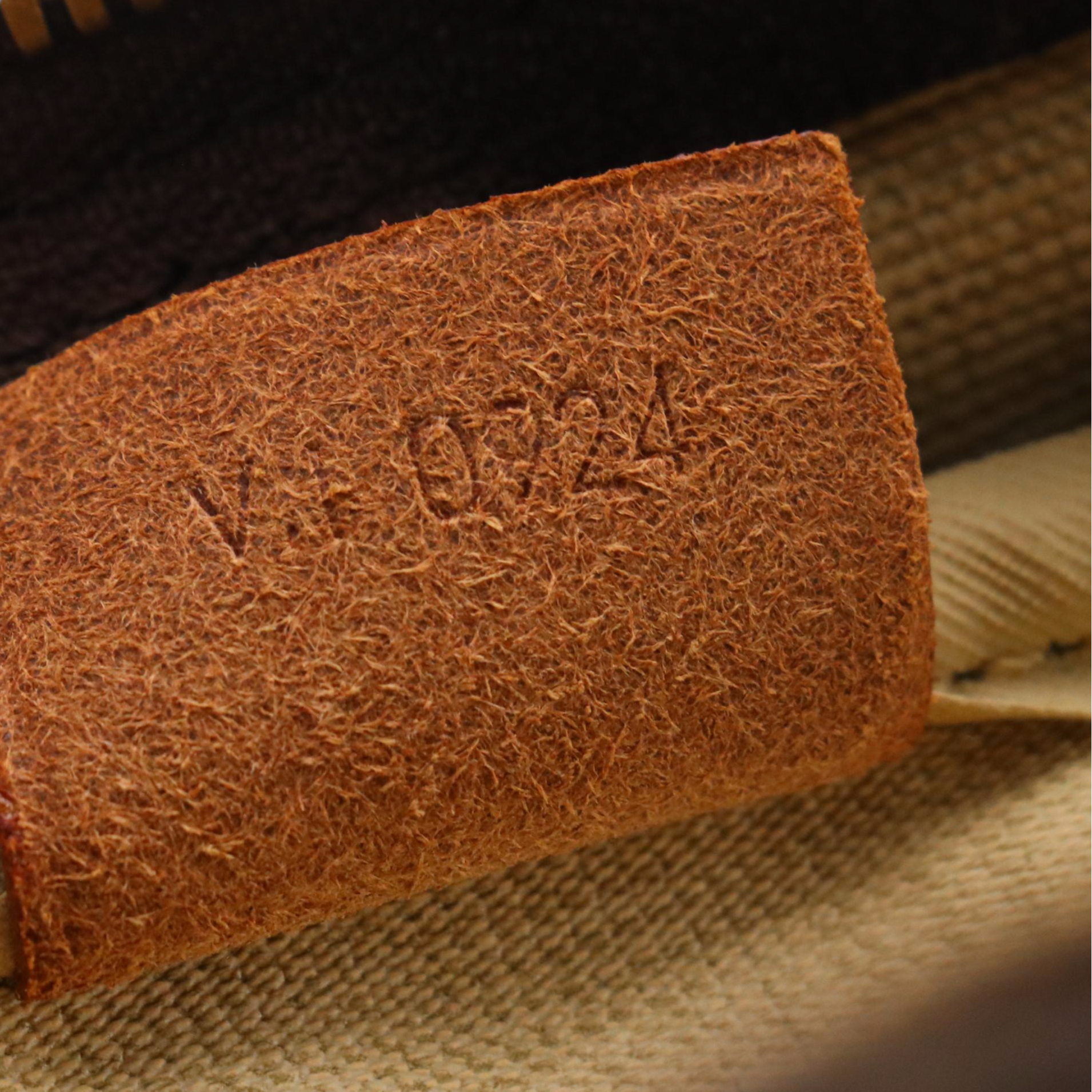 Louis Vuitton Deauville Handbag in Monogram Canvas and Vachetta Leather