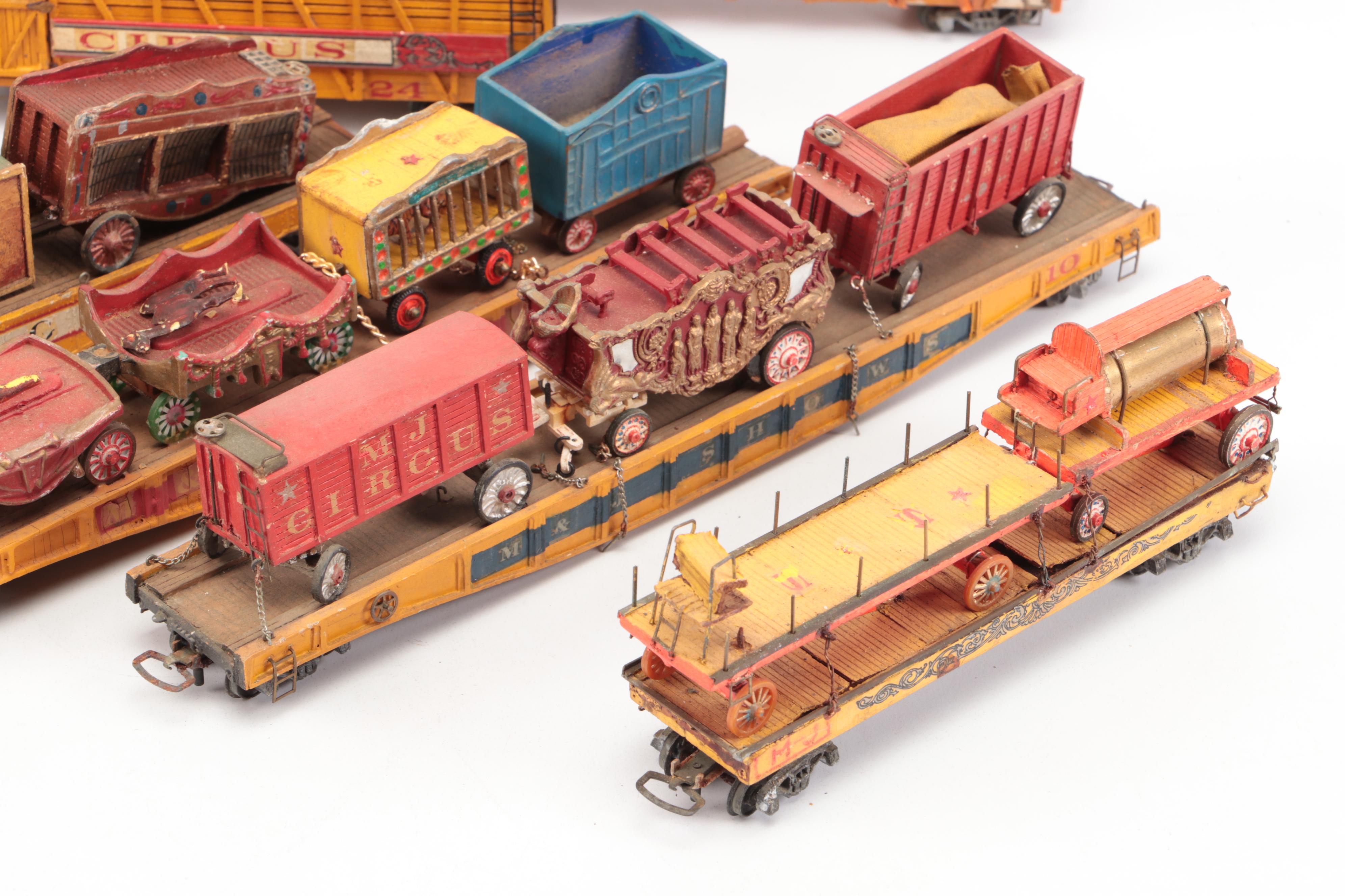 Circus Themed HO Scale Train Set, 20th Century