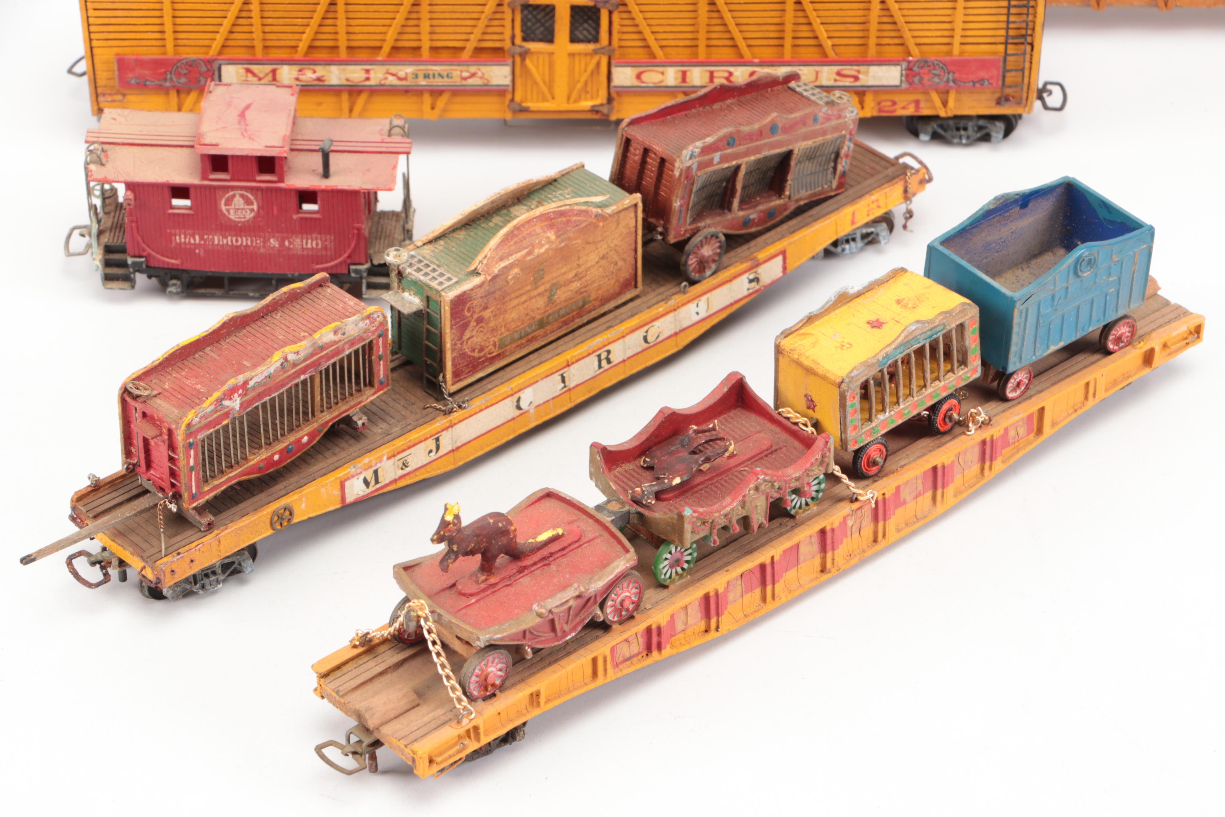 Circus Themed HO Scale Train Set, 20th Century