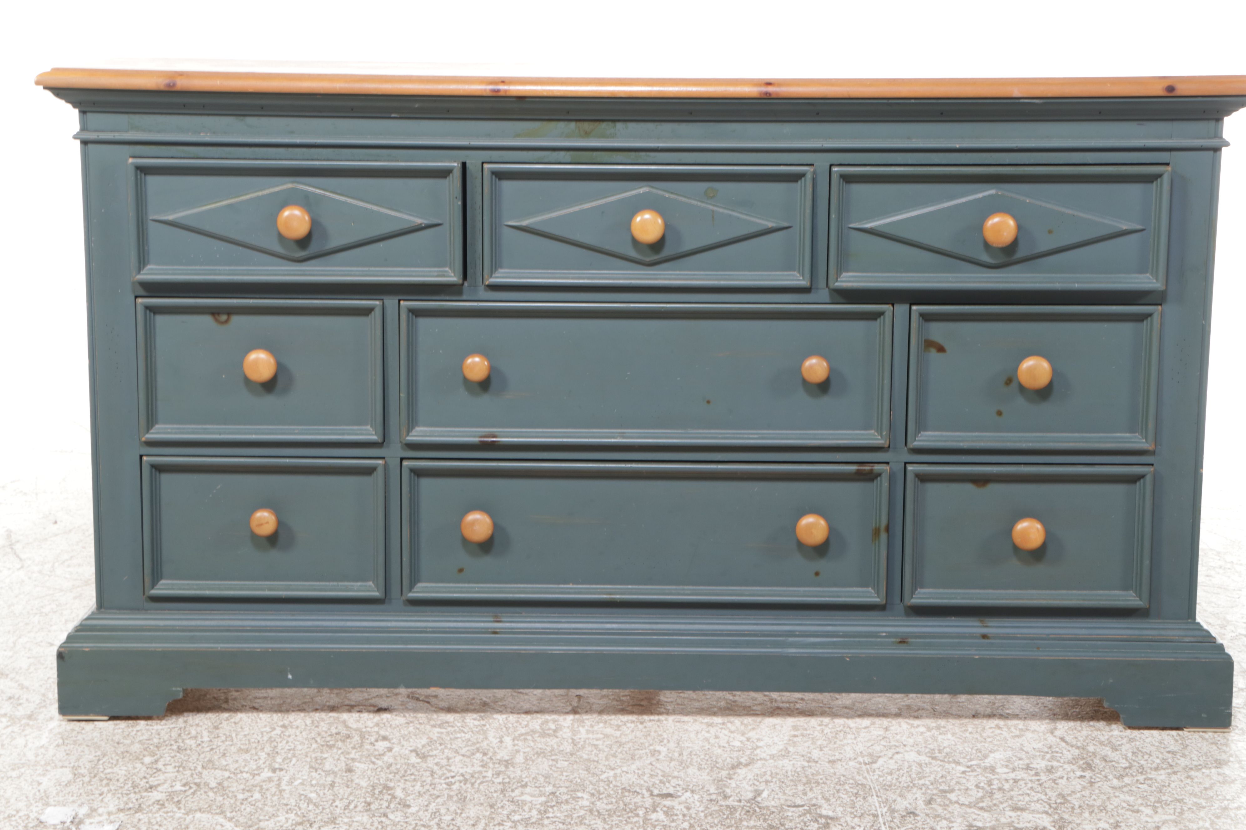 Broyhill Painted Wood Dresser