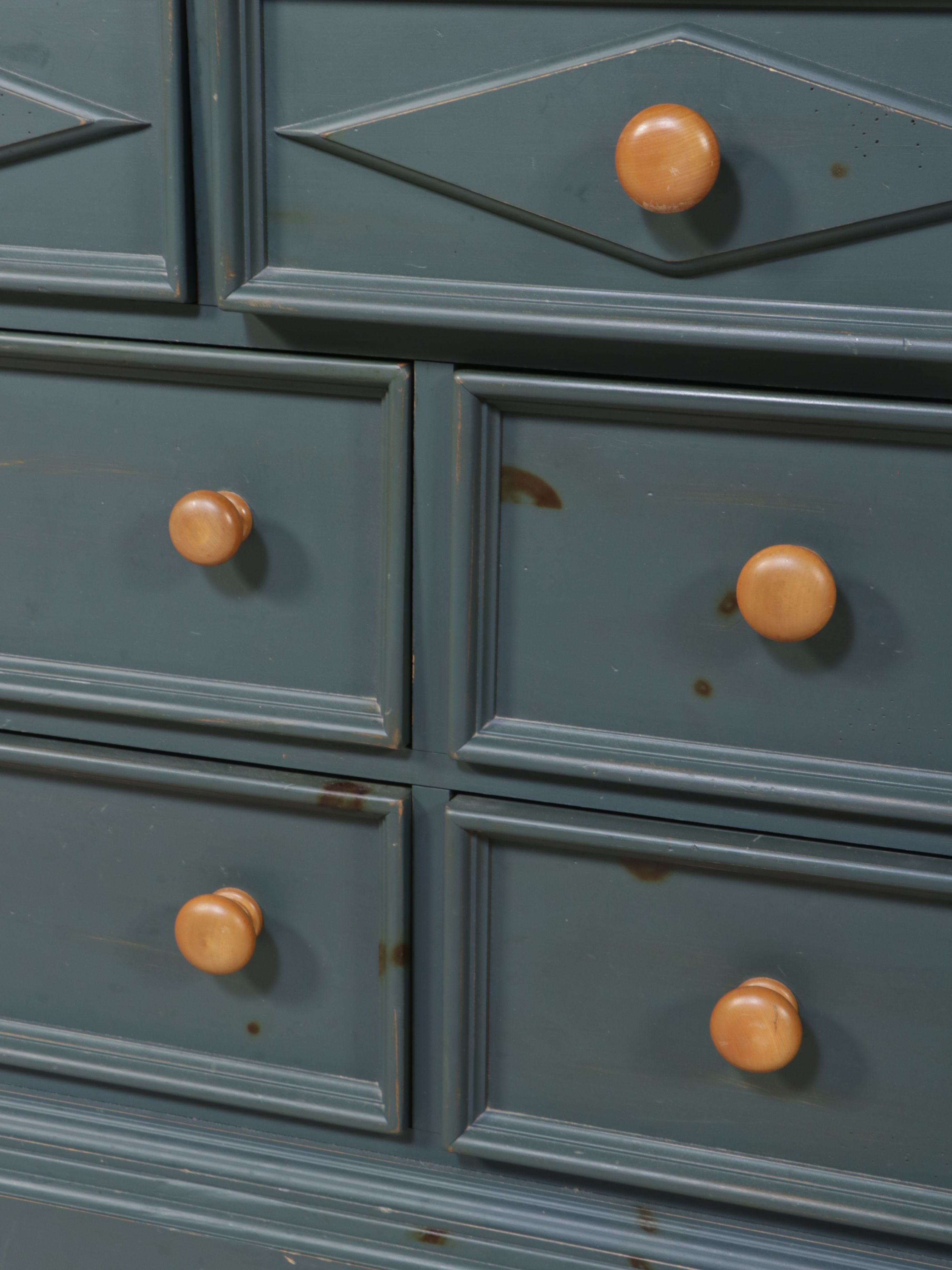 Broyhill Painted Wood Dresser