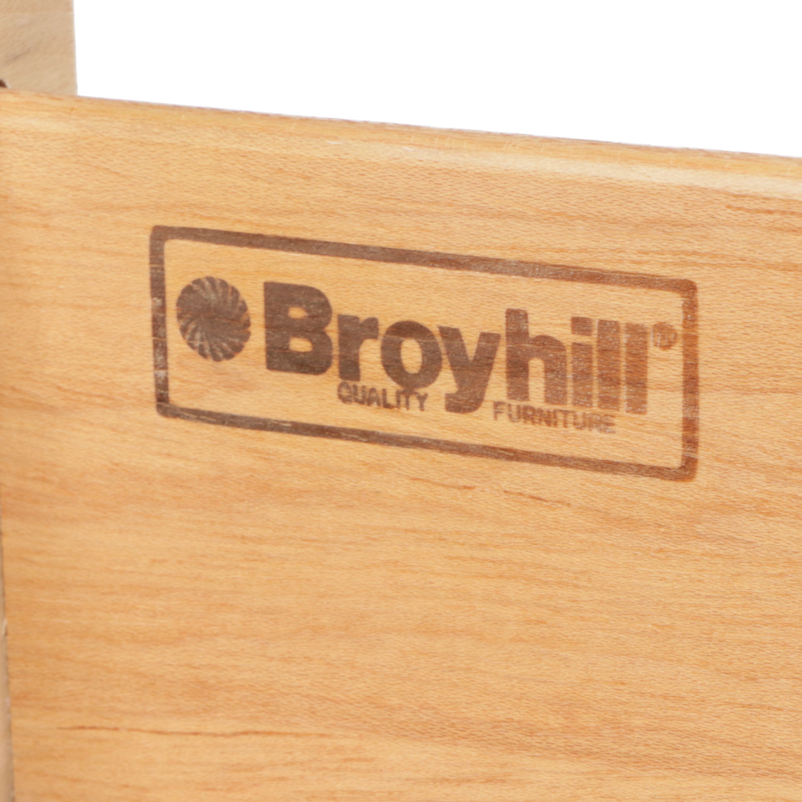 Broyhill Painted Wood Dresser