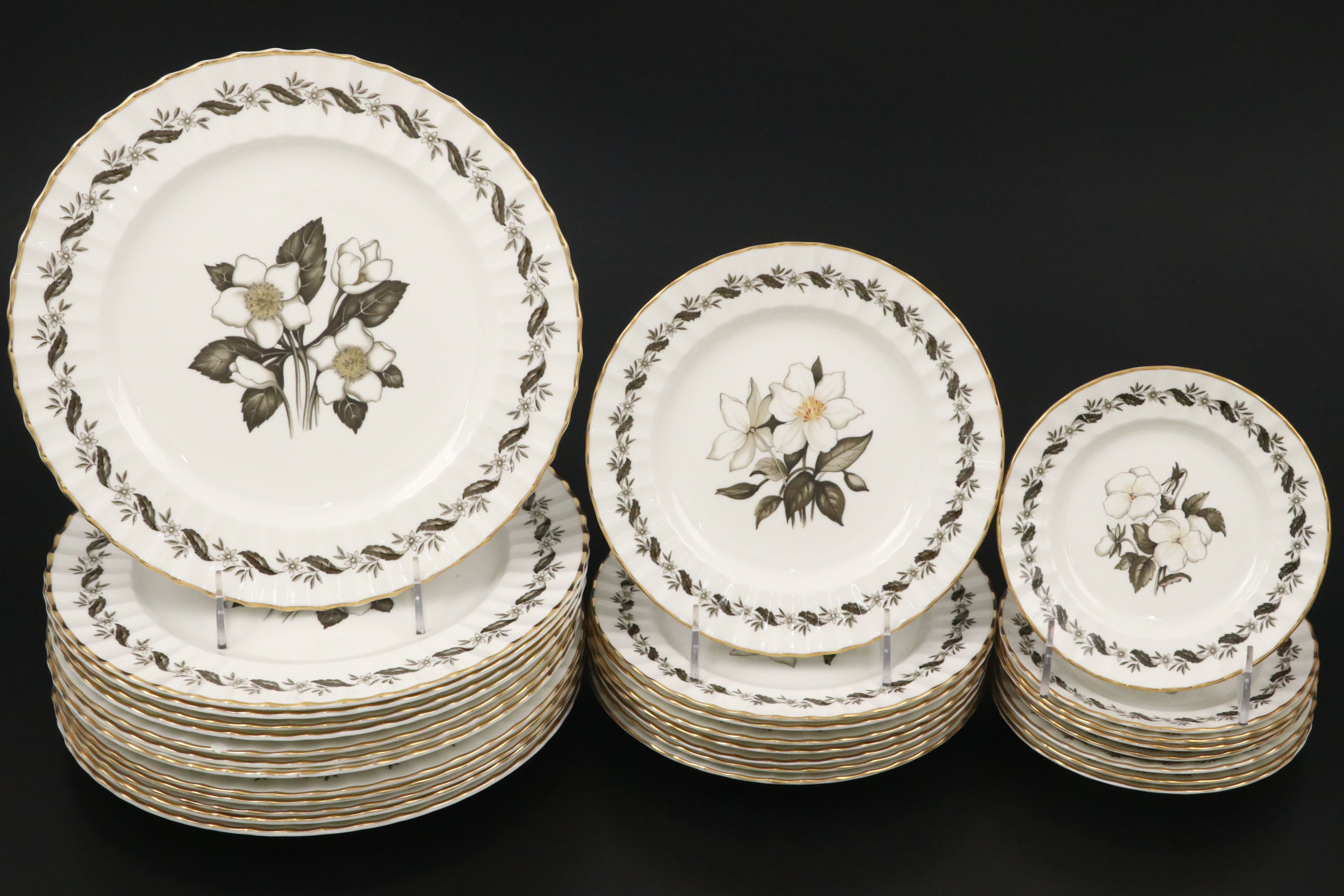 Royal Worcester "Engadine" Bone China Dinnerware and Serving Pieces, 1947 - 1961