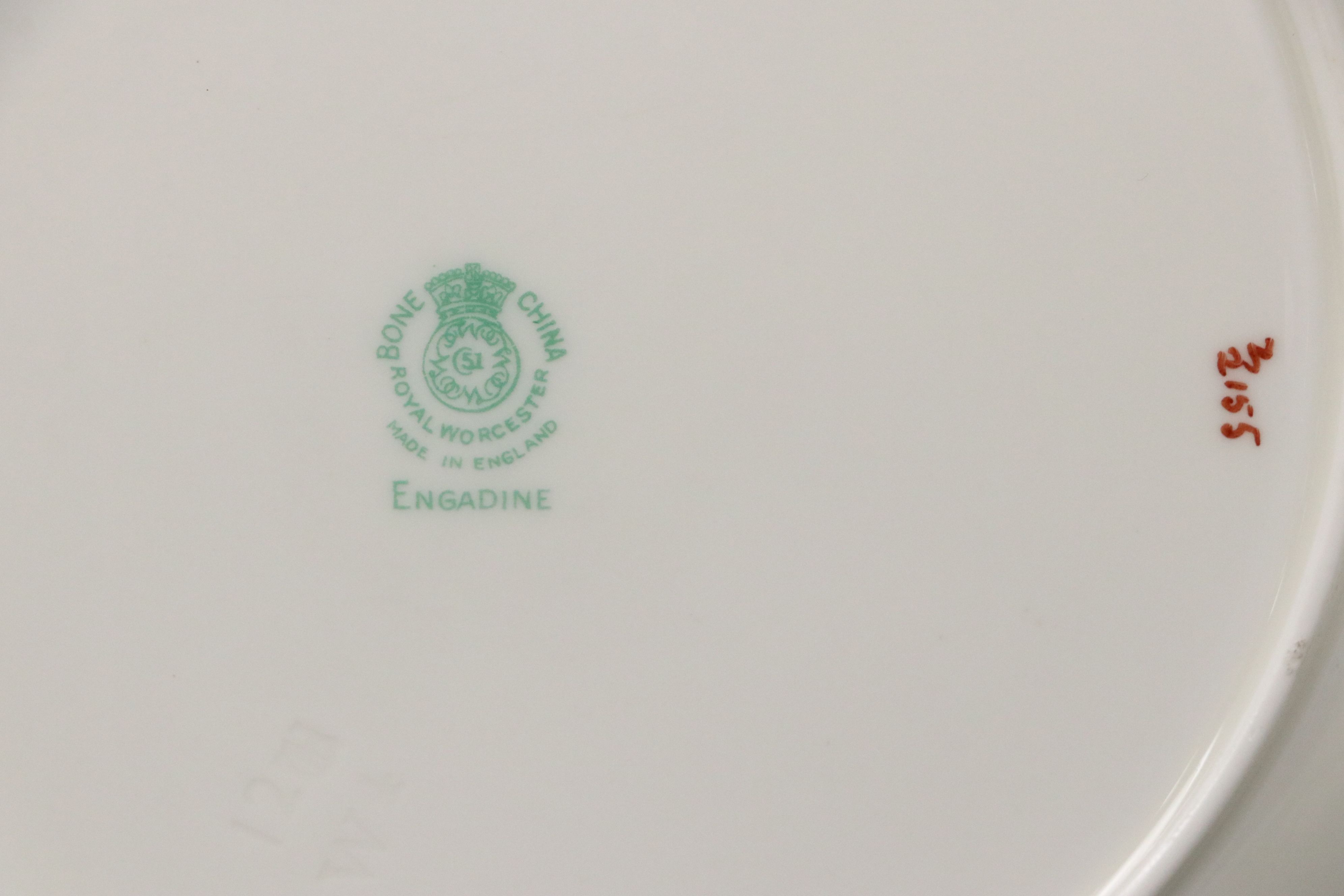 Royal Worcester "Engadine" Bone China Dinnerware and Serving Pieces, 1947 - 1961