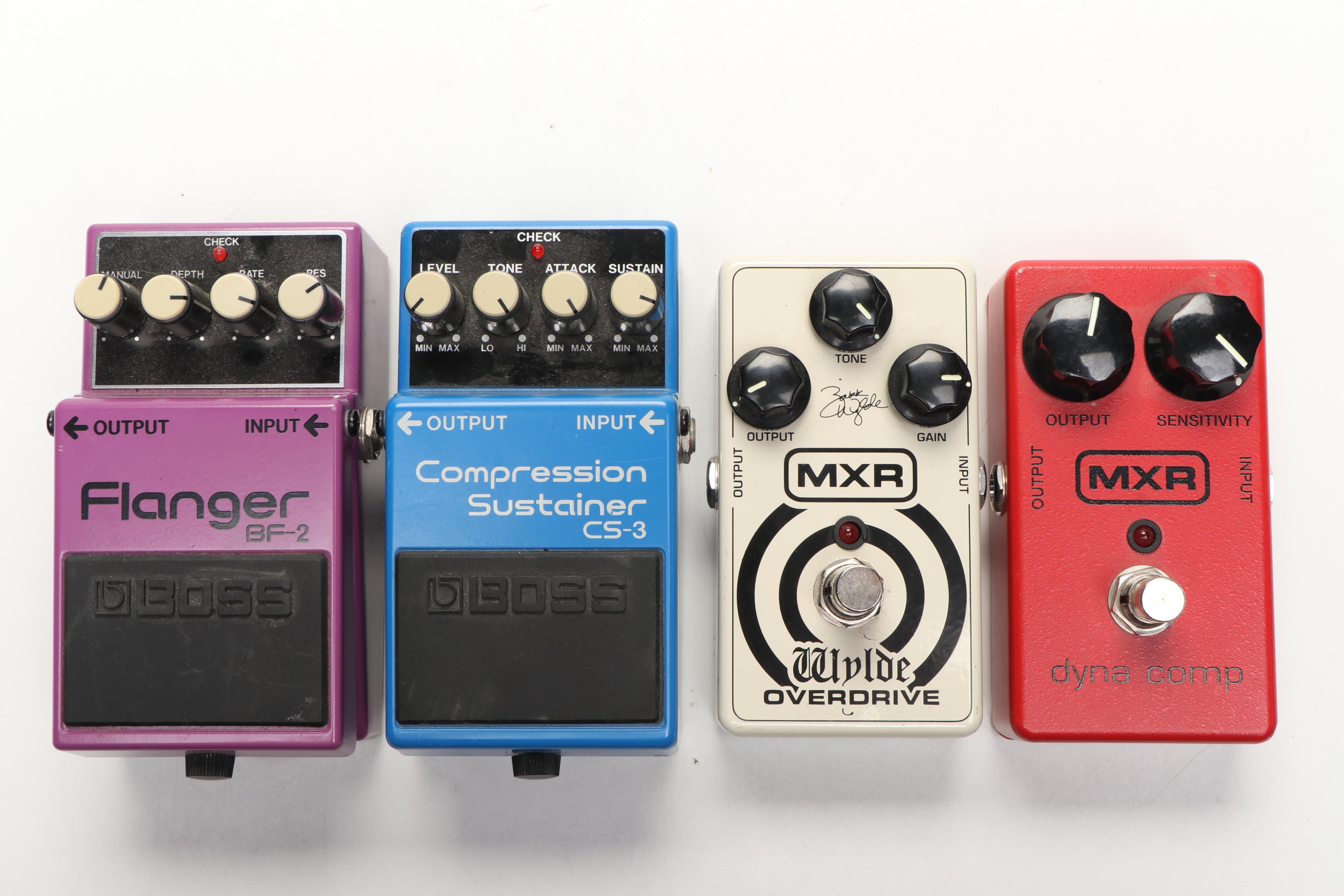 Peavey Guitar Stand with Boss Guitar Pedals, Guitar Strap