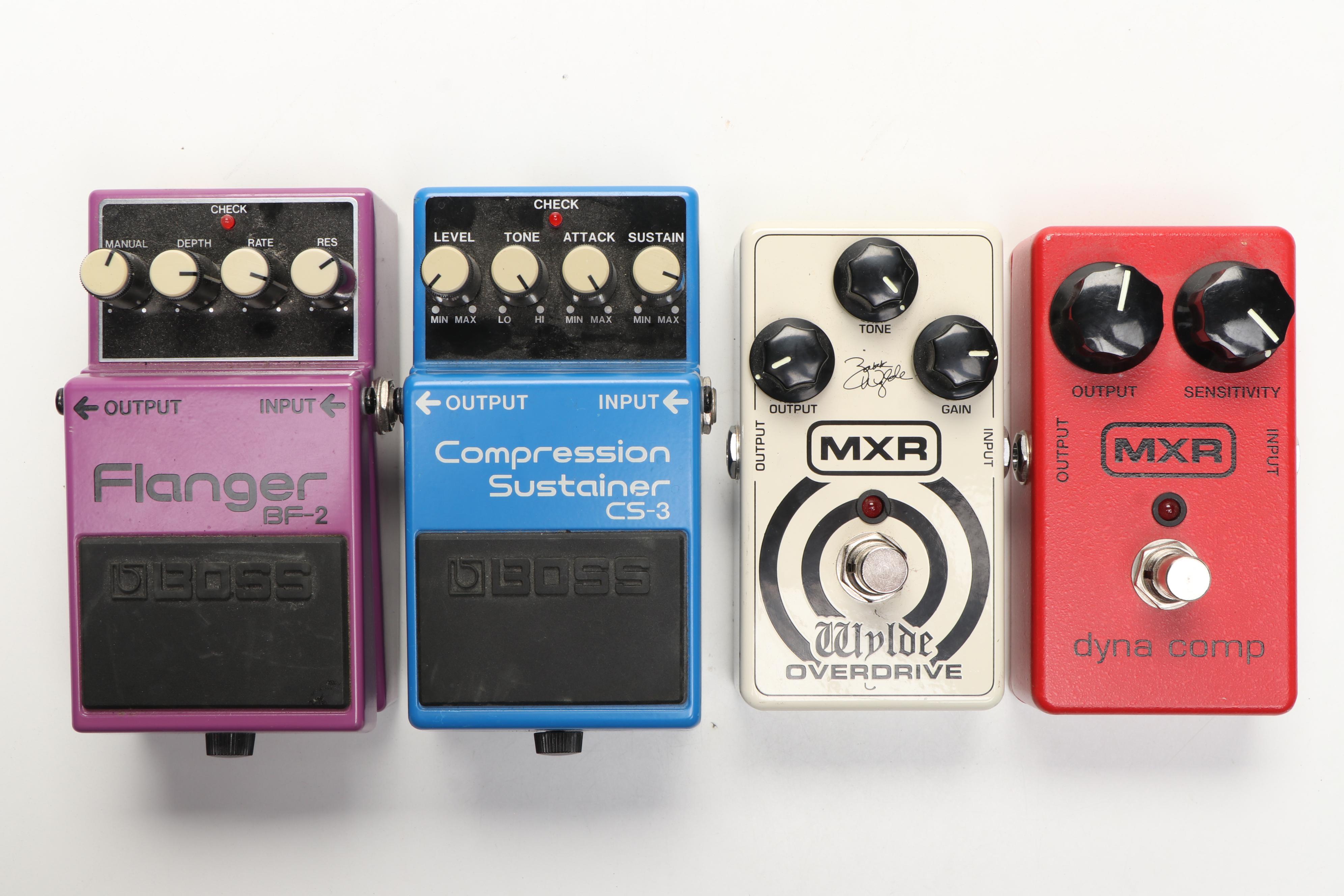 Peavey Guitar Stand with Boss Guitar Pedals, Guitar Strap