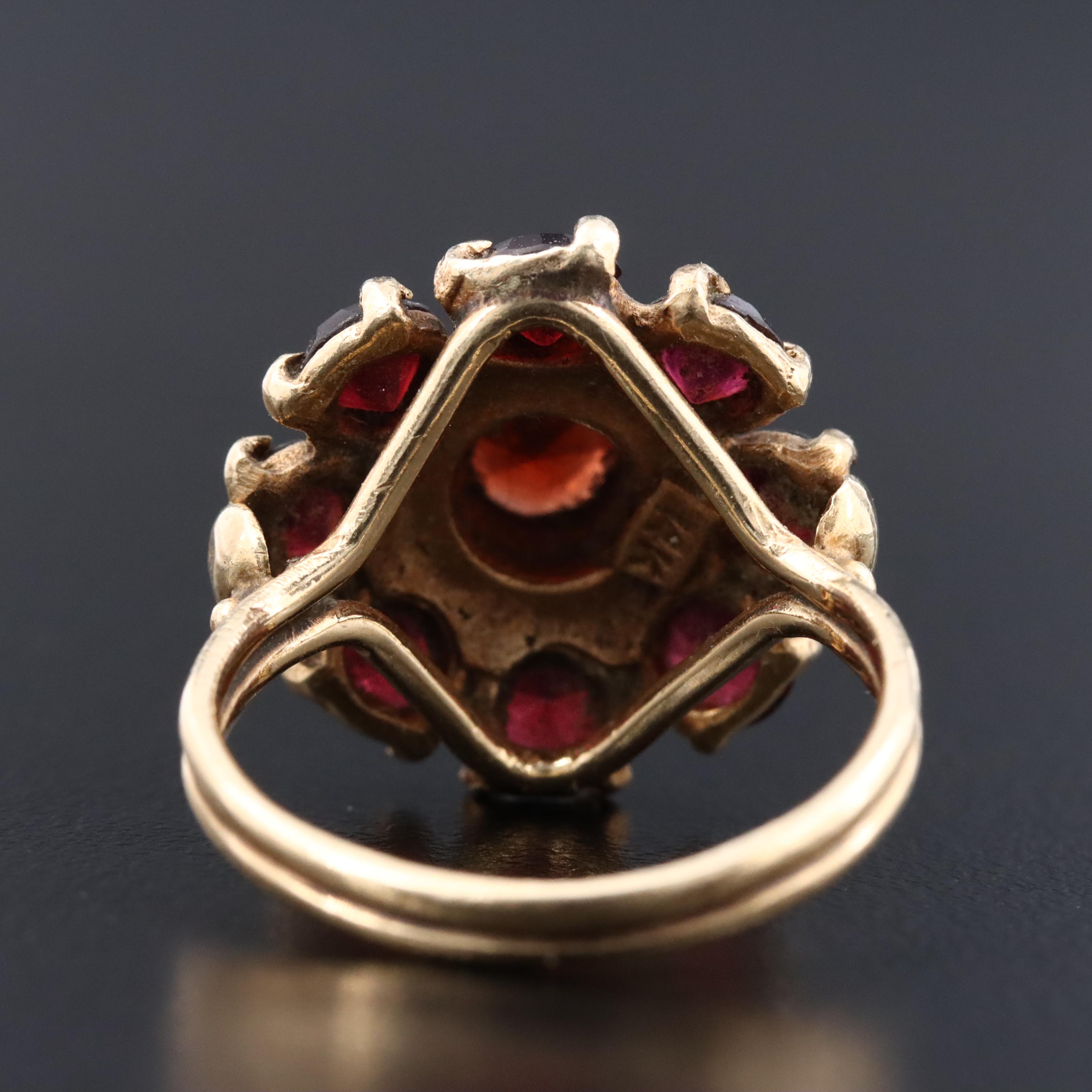Vintage 14K Ring Garnet Ring