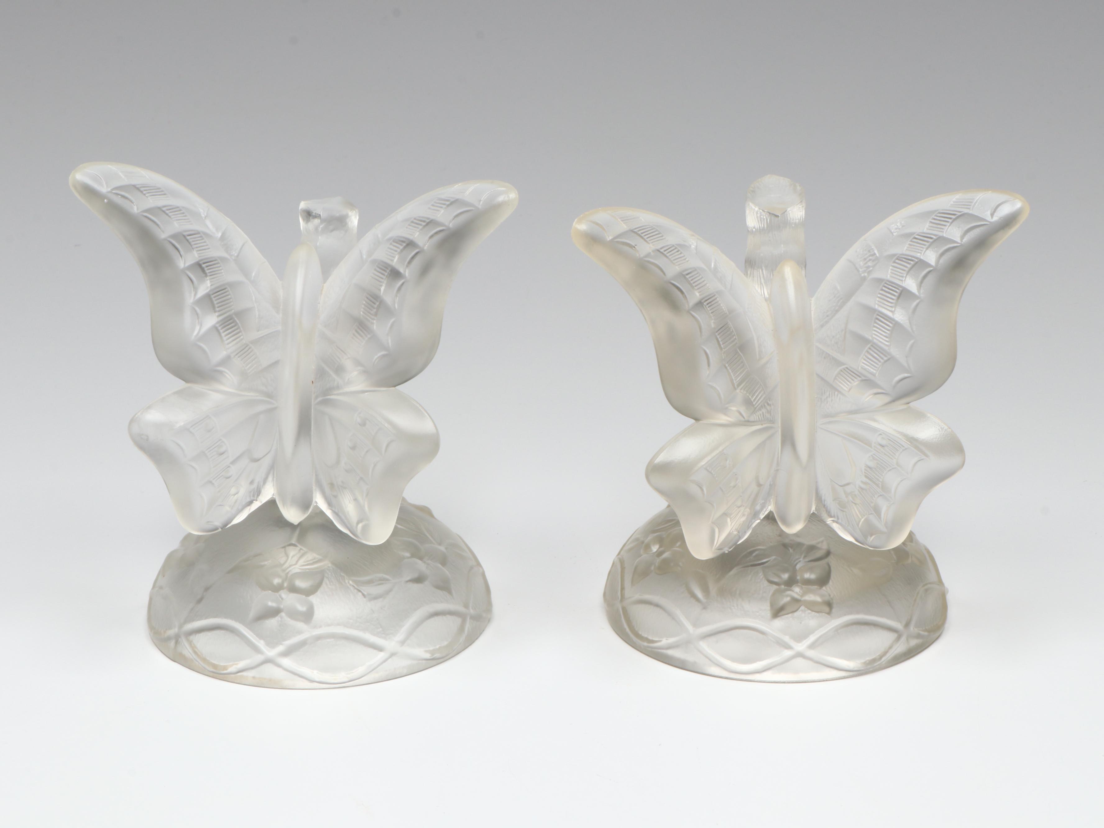 Portuguese Majolica Chinoiserie Ginger Jar with Fenton and Other Glass Decor