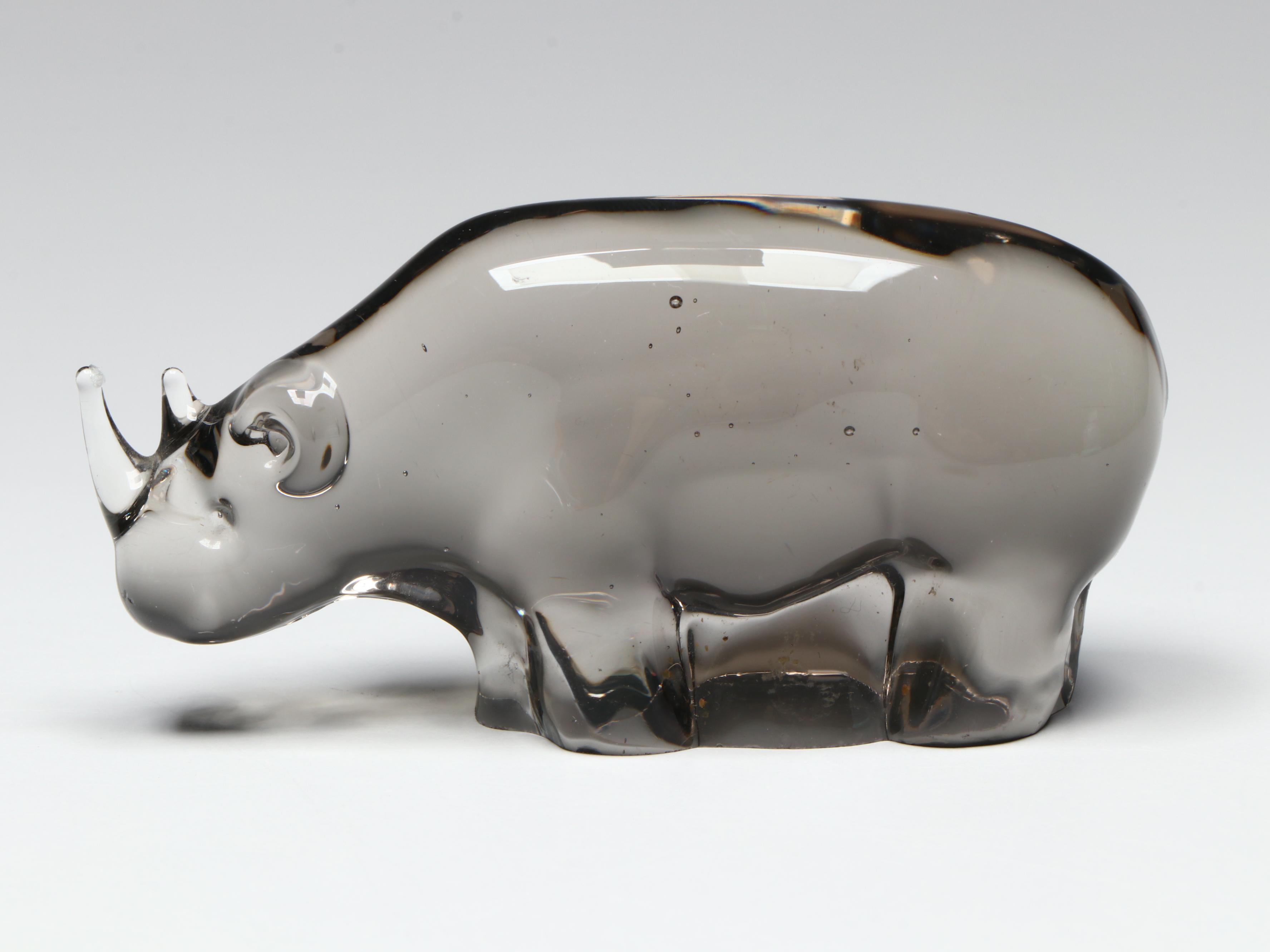 Portuguese Majolica Chinoiserie Ginger Jar with Fenton and Other Glass Decor