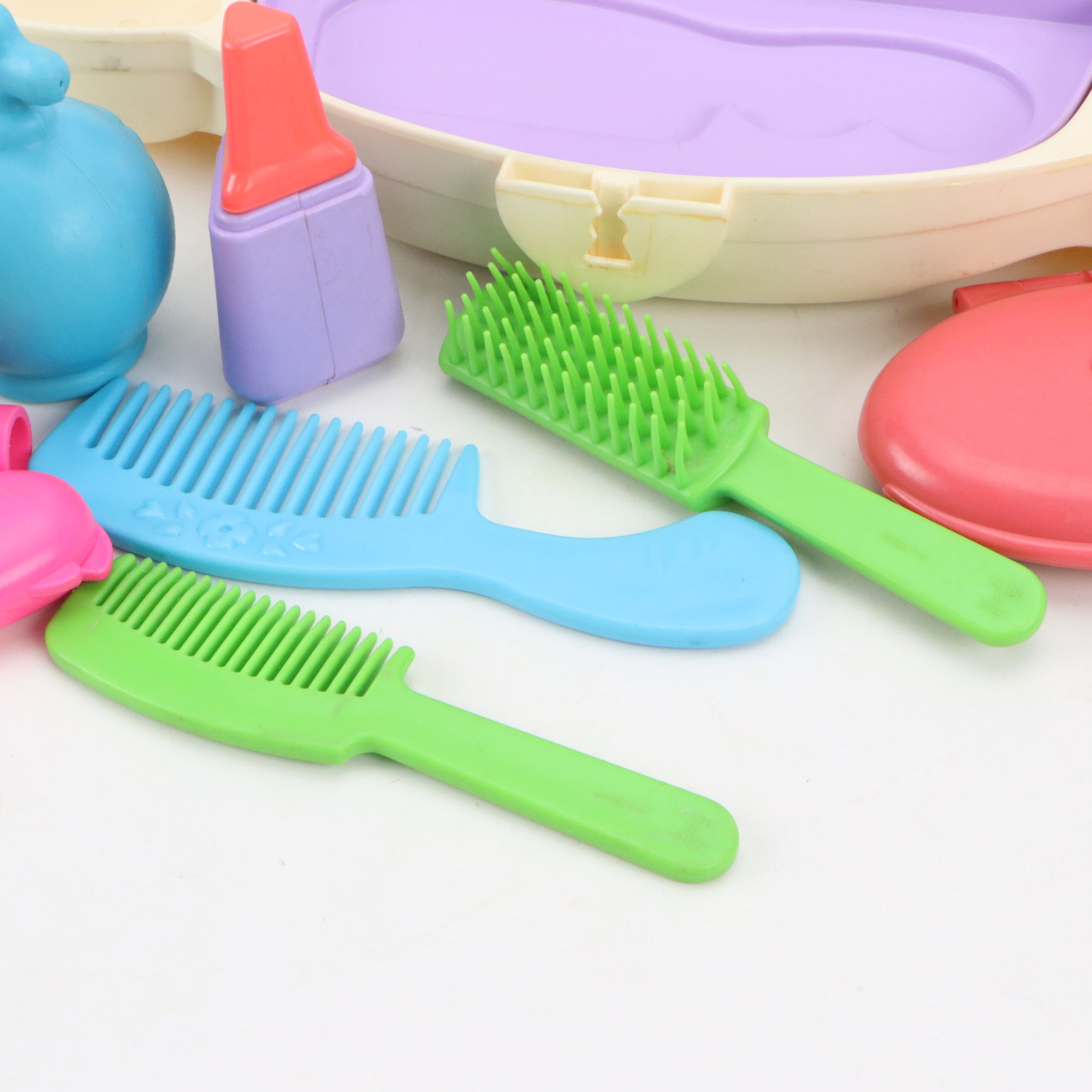 Fisher Price "Dress Up Family" Play Vanity Set and Accessories