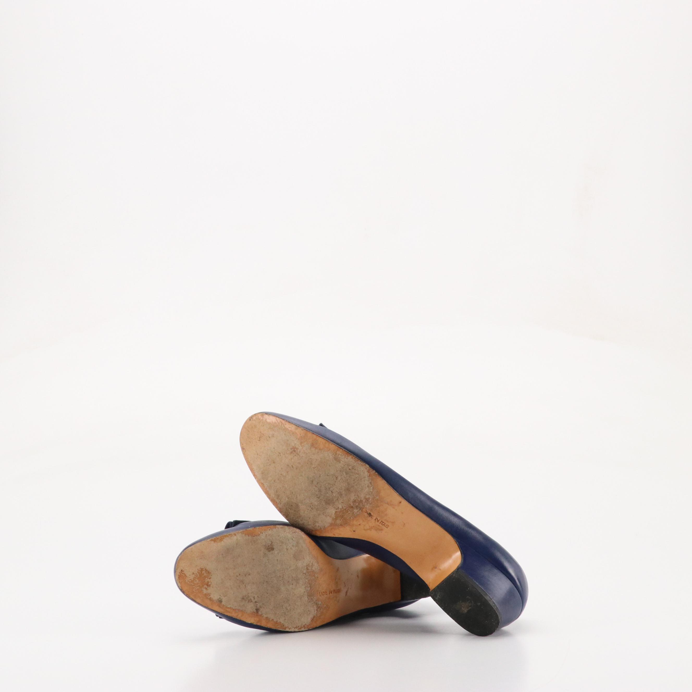 Salvatore Ferragamo Low-Heeled Vara Bow Shoes in Red and Blue Calfskin Leather