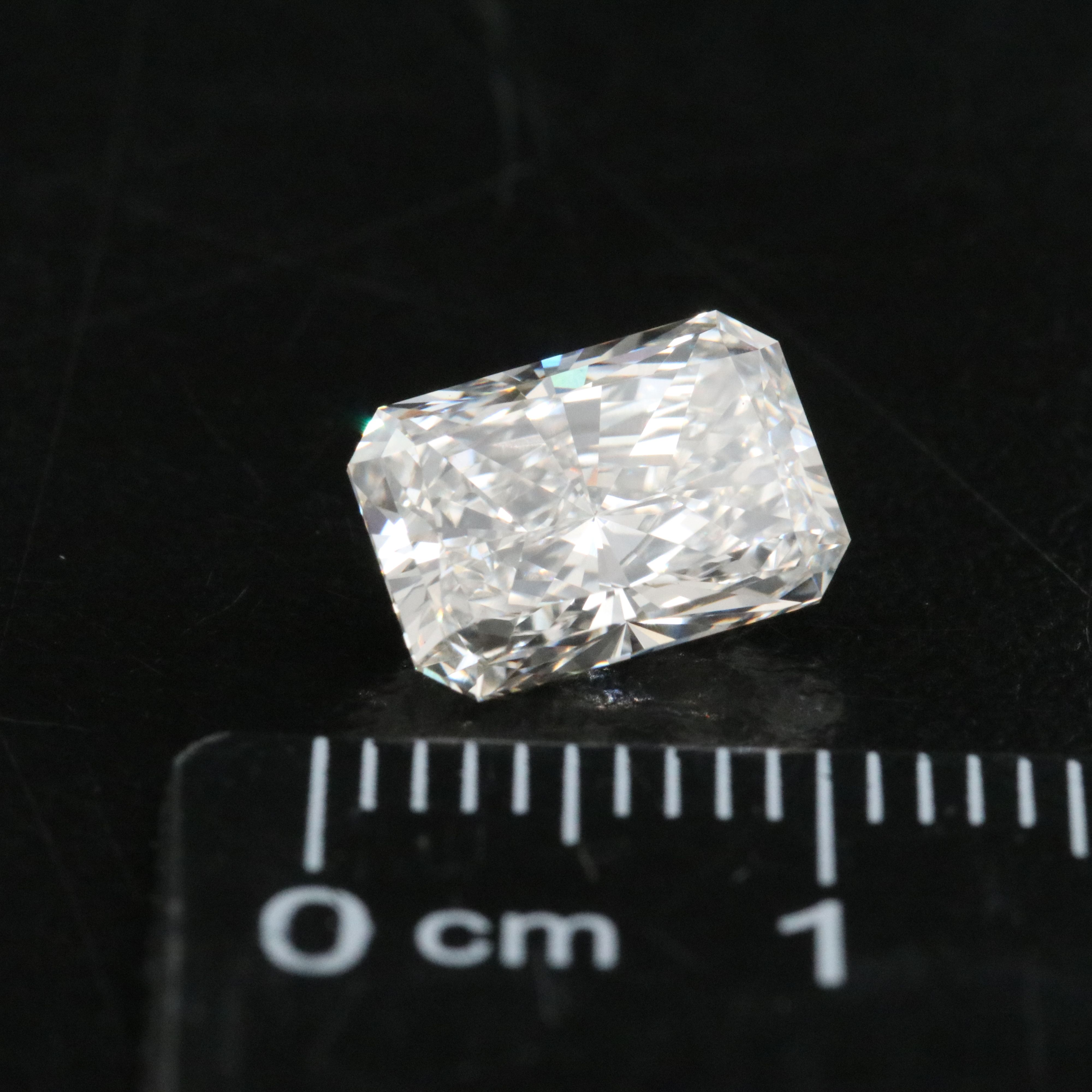 Loose 2.30 CT Lab Grown Diamond with IGI Report
