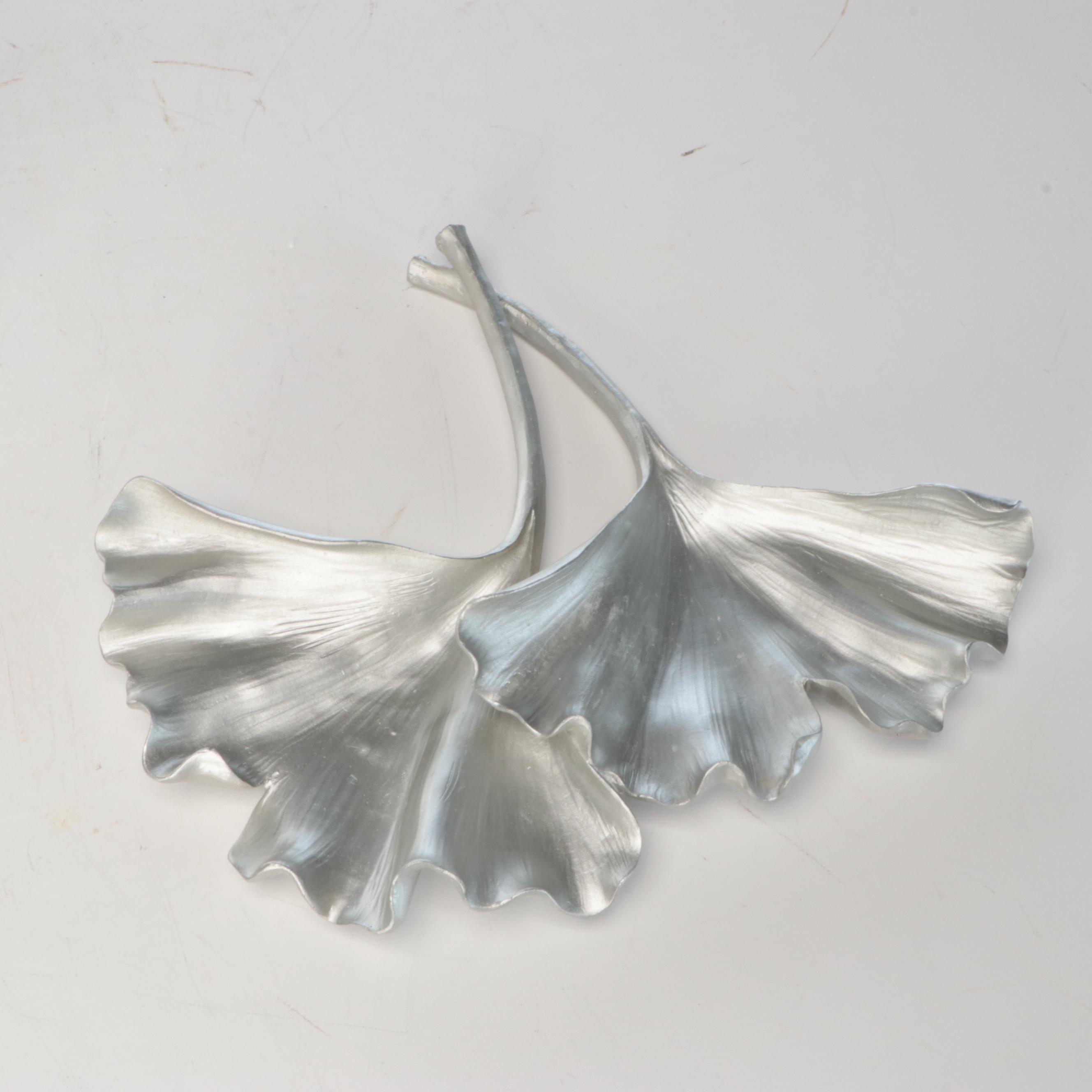 At Home Swirl Vase with Silver Tone Ginkgo Wall Décor