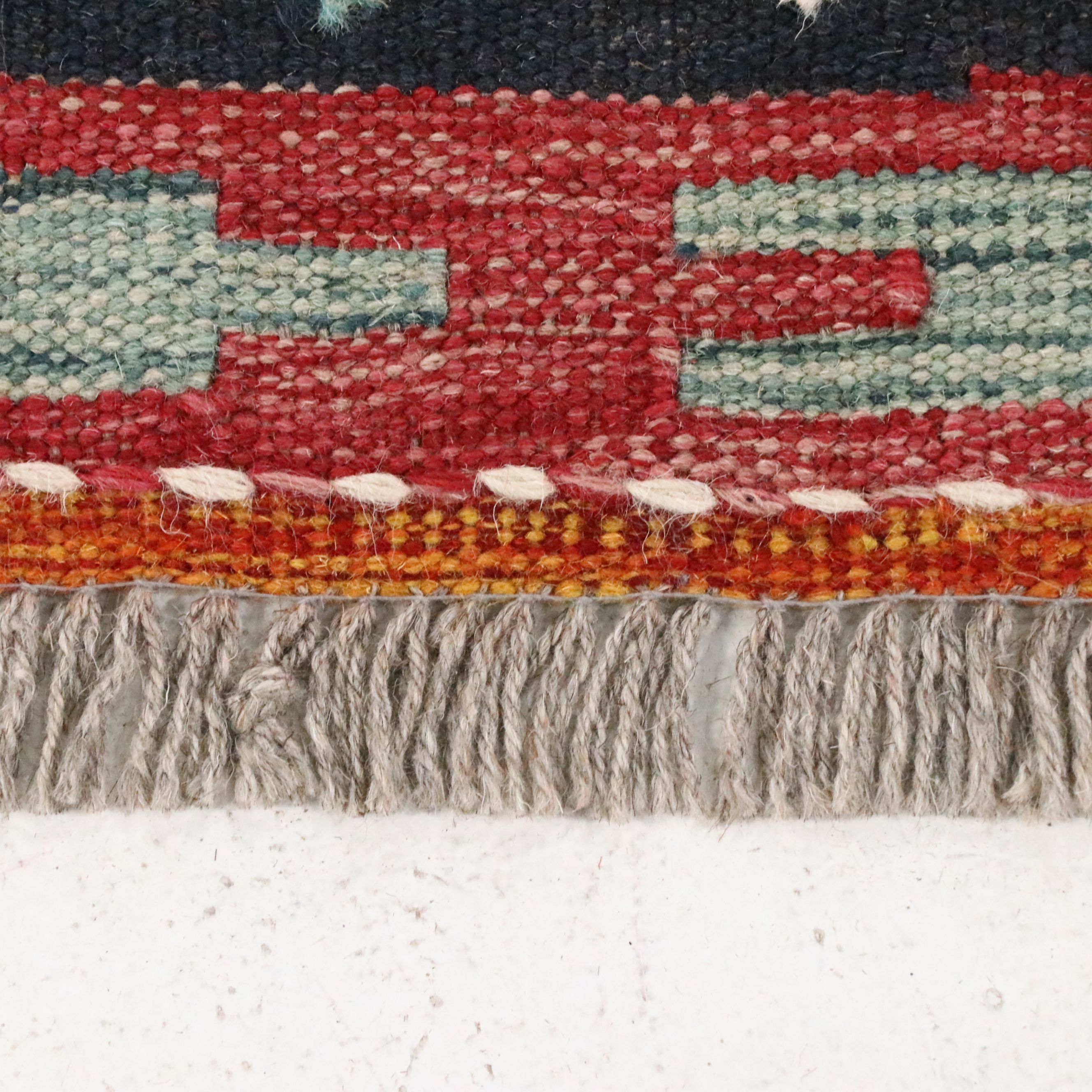 2'9 x 16'3 Handwoven Pakistani Kilim Carpet Runner