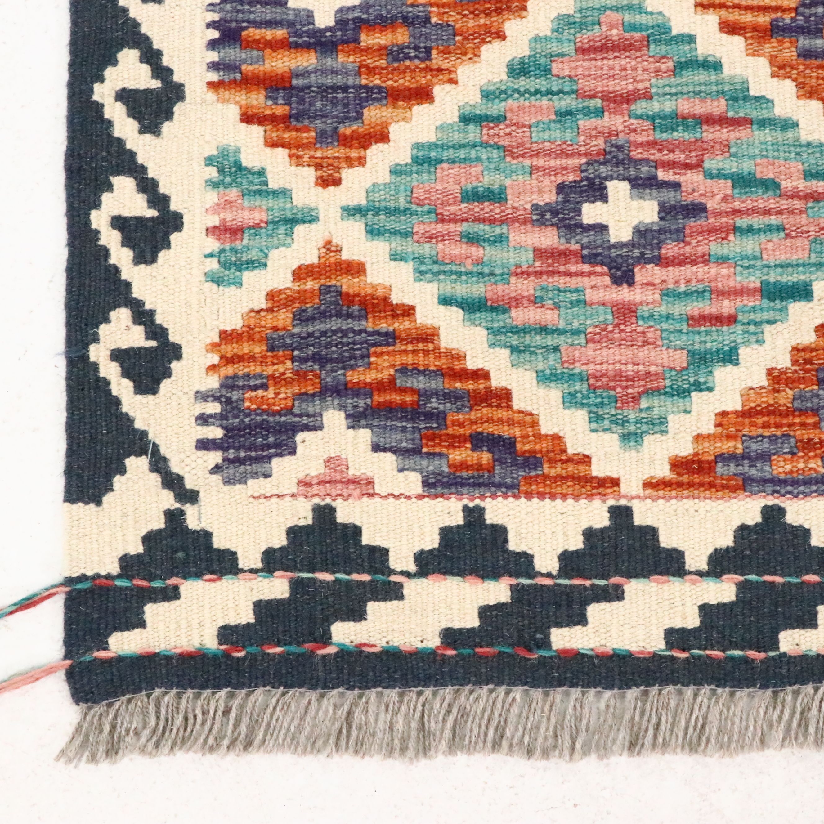 5'7 x 8'5 Handwoven Pakistani Kilim Area Rug