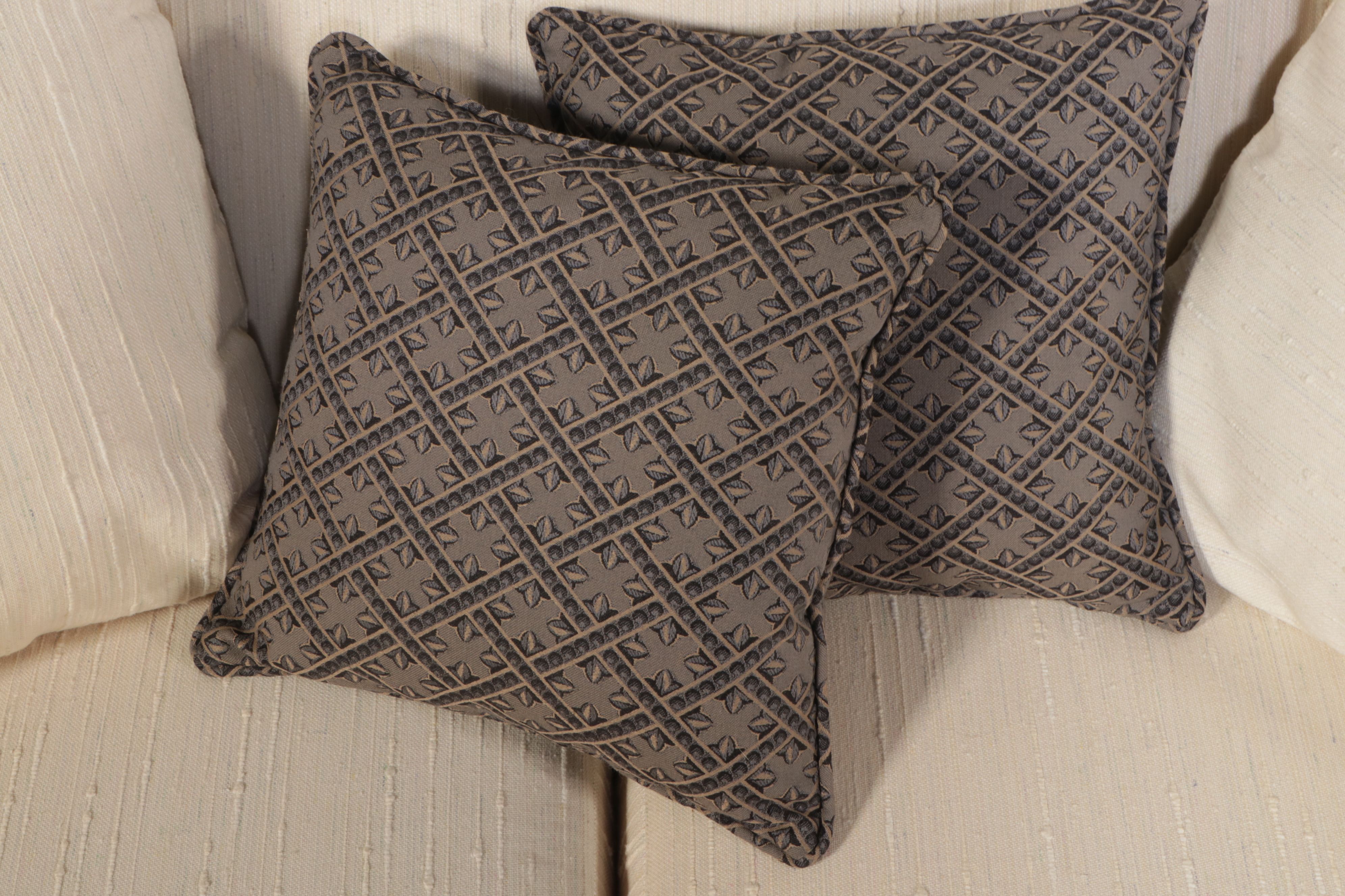 International Furniture Contemporary Style Upholstered Loveseat