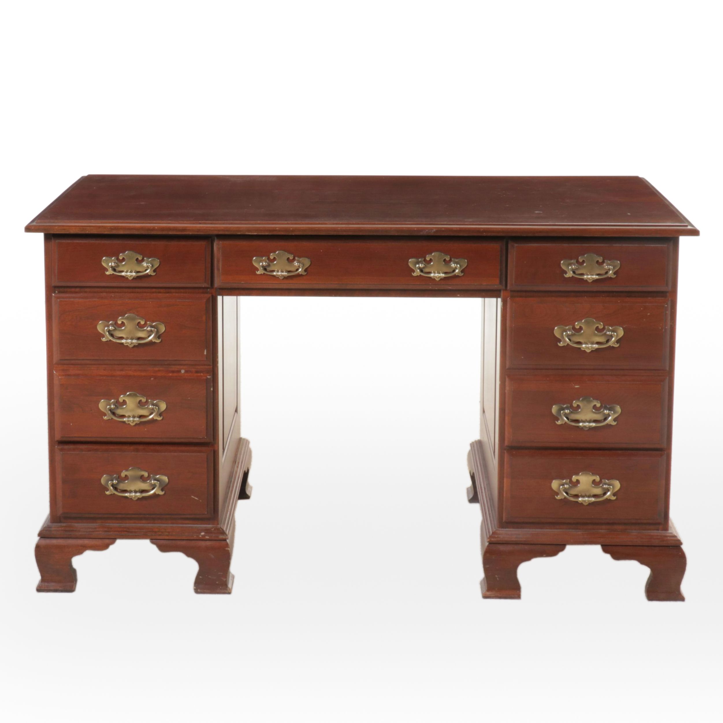 Chatauqua Colonial Federal Style Mahogany Desk, Late 20th Century