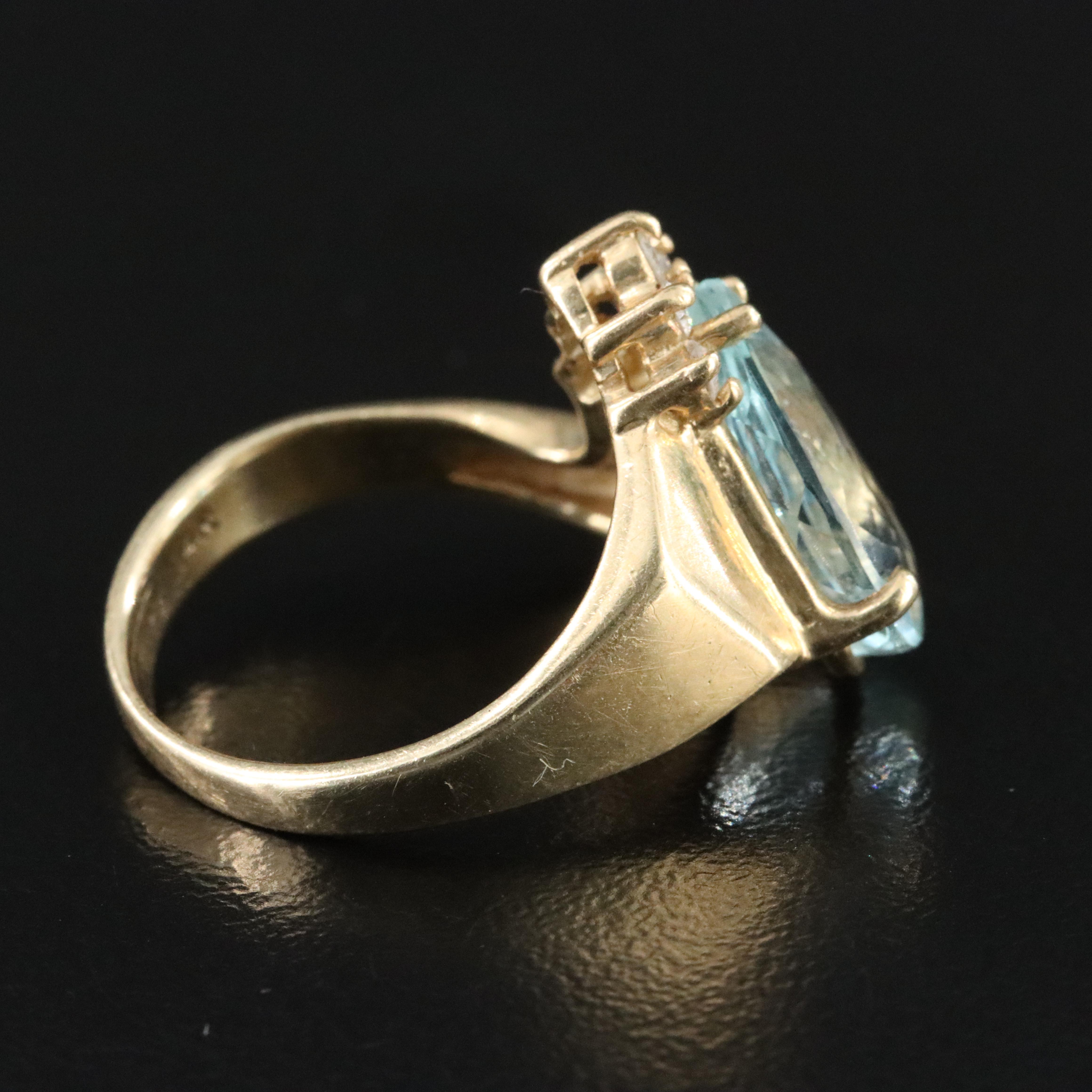 14K 3.31 CT Aquamarine and Diamond Ring