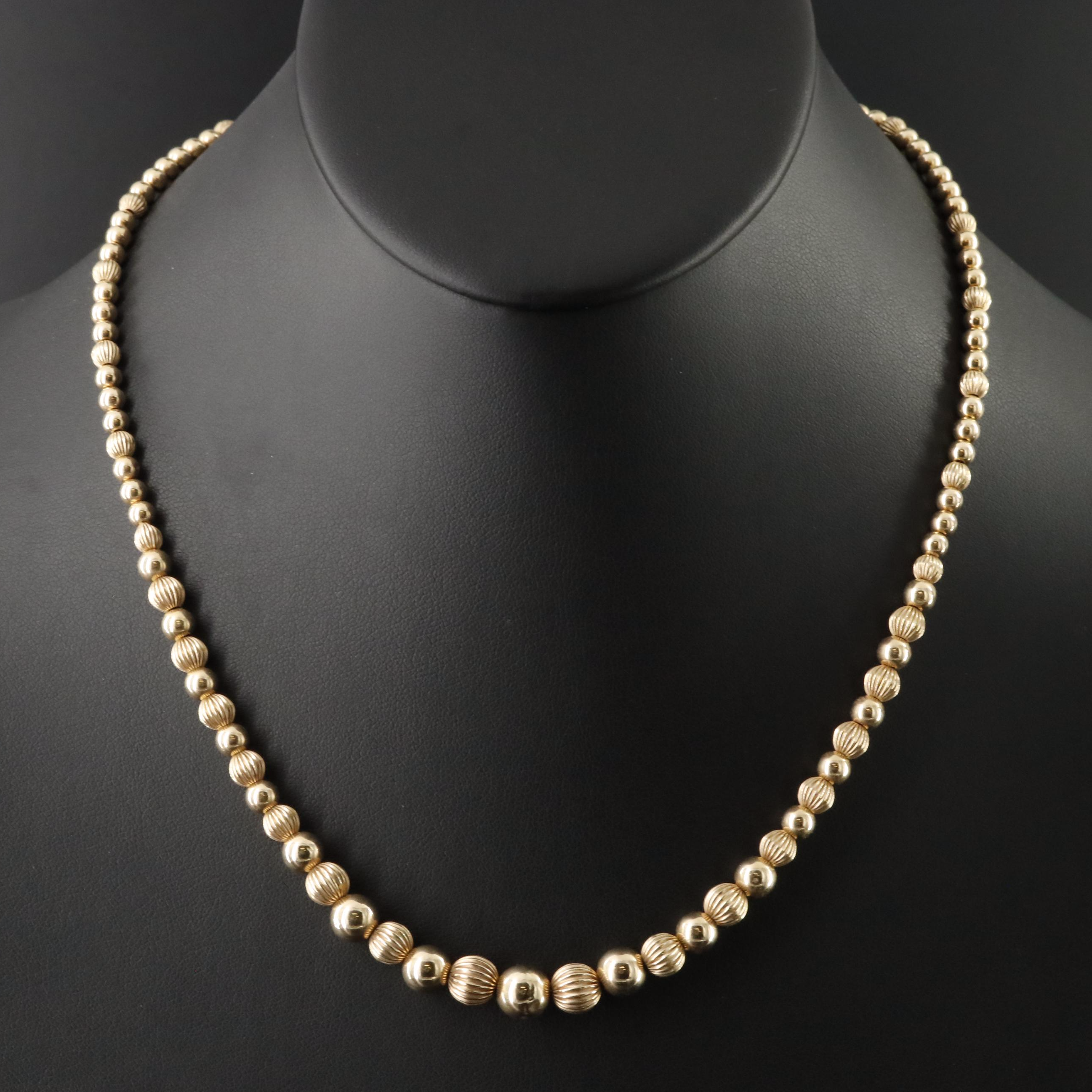 Vintage 14K Graduated Bead Necklace